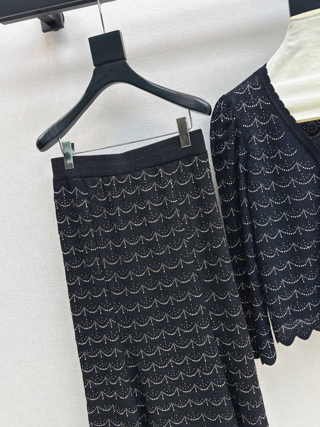 Chan NEW knitted suit