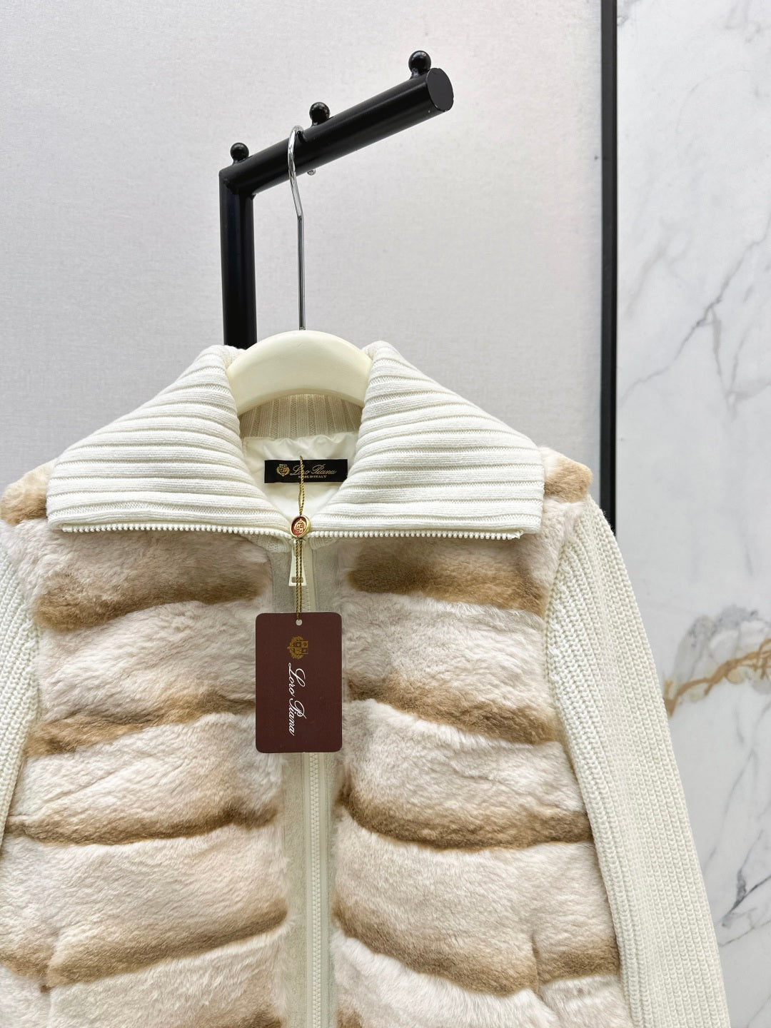 Loro NEW gradient down jacket