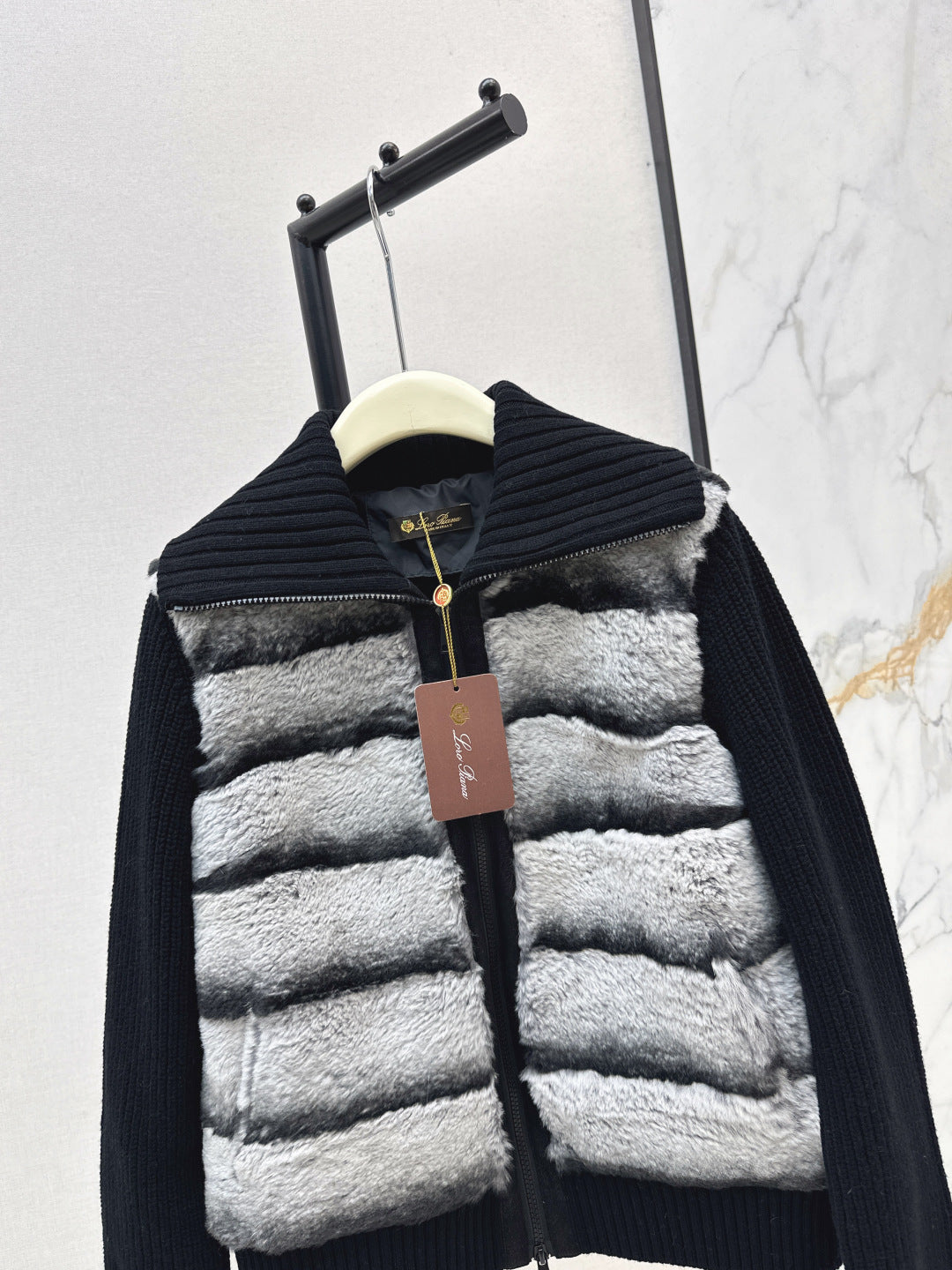 Loro NEW gradient down jacket