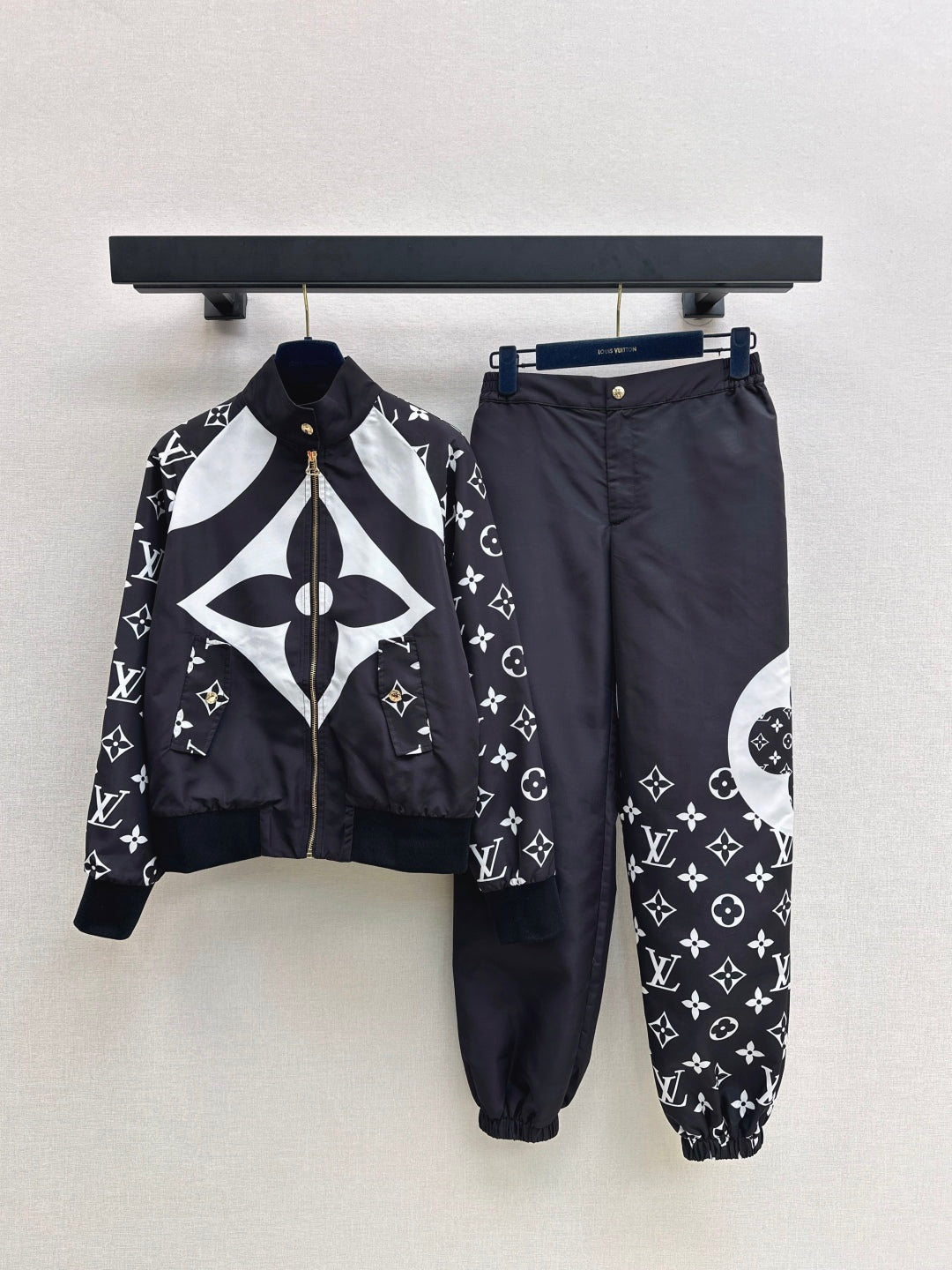 Louis NEW presbyopia casual suit