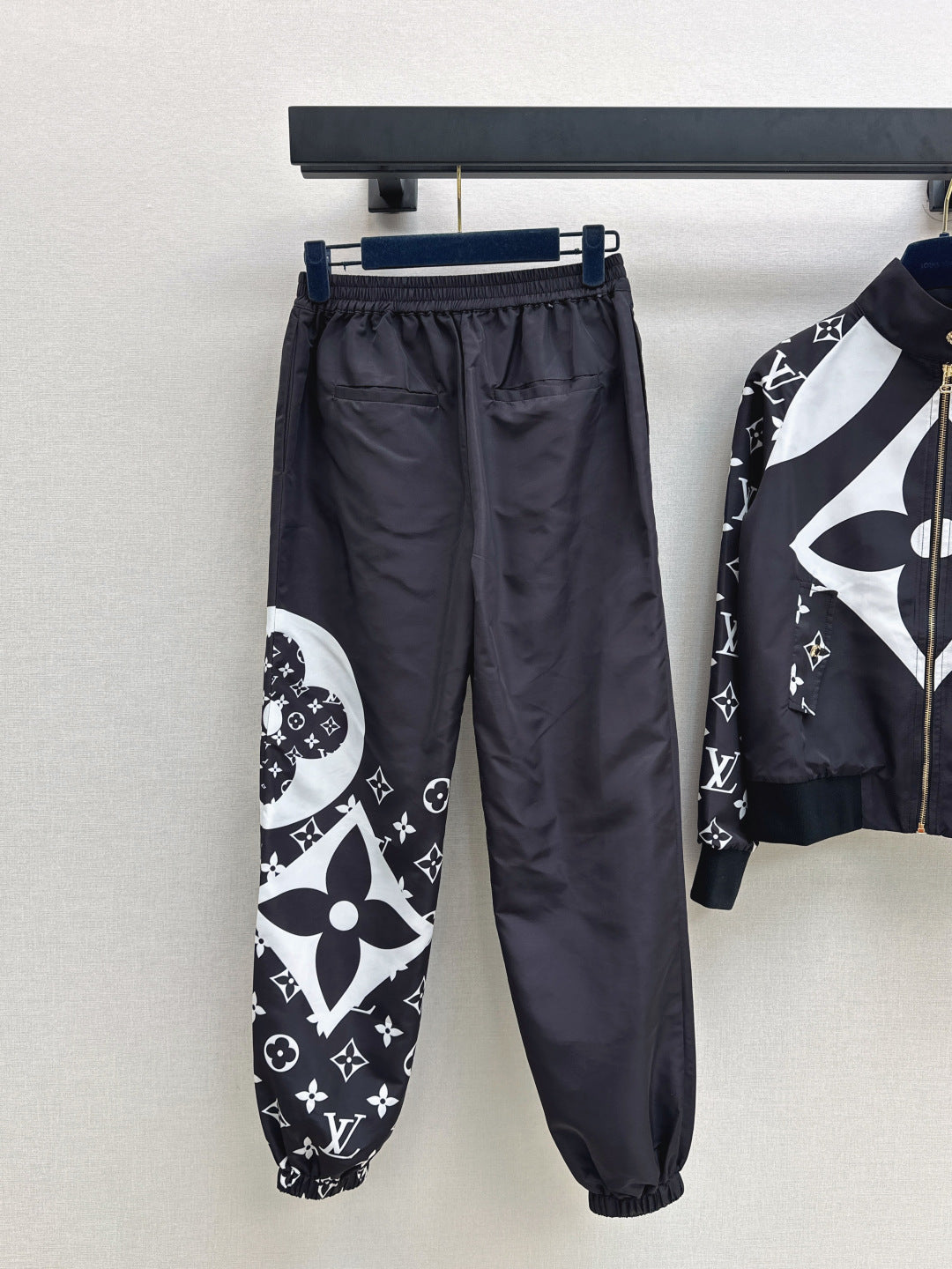 Louis NEW presbyopia casual suit