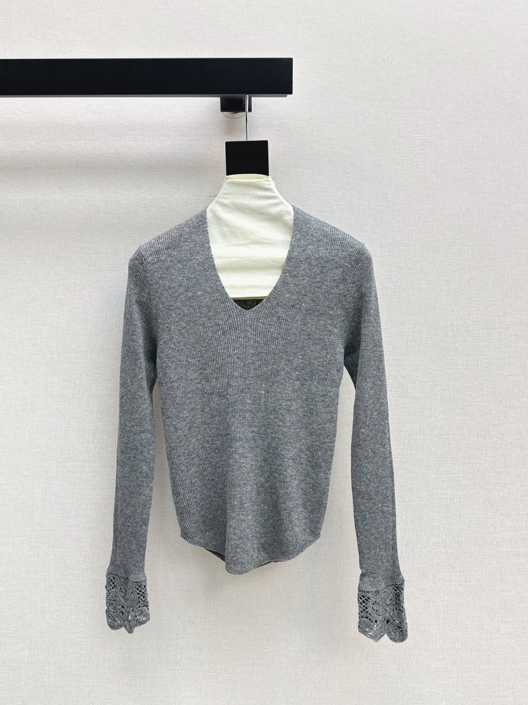 Miu NEW base sweater
