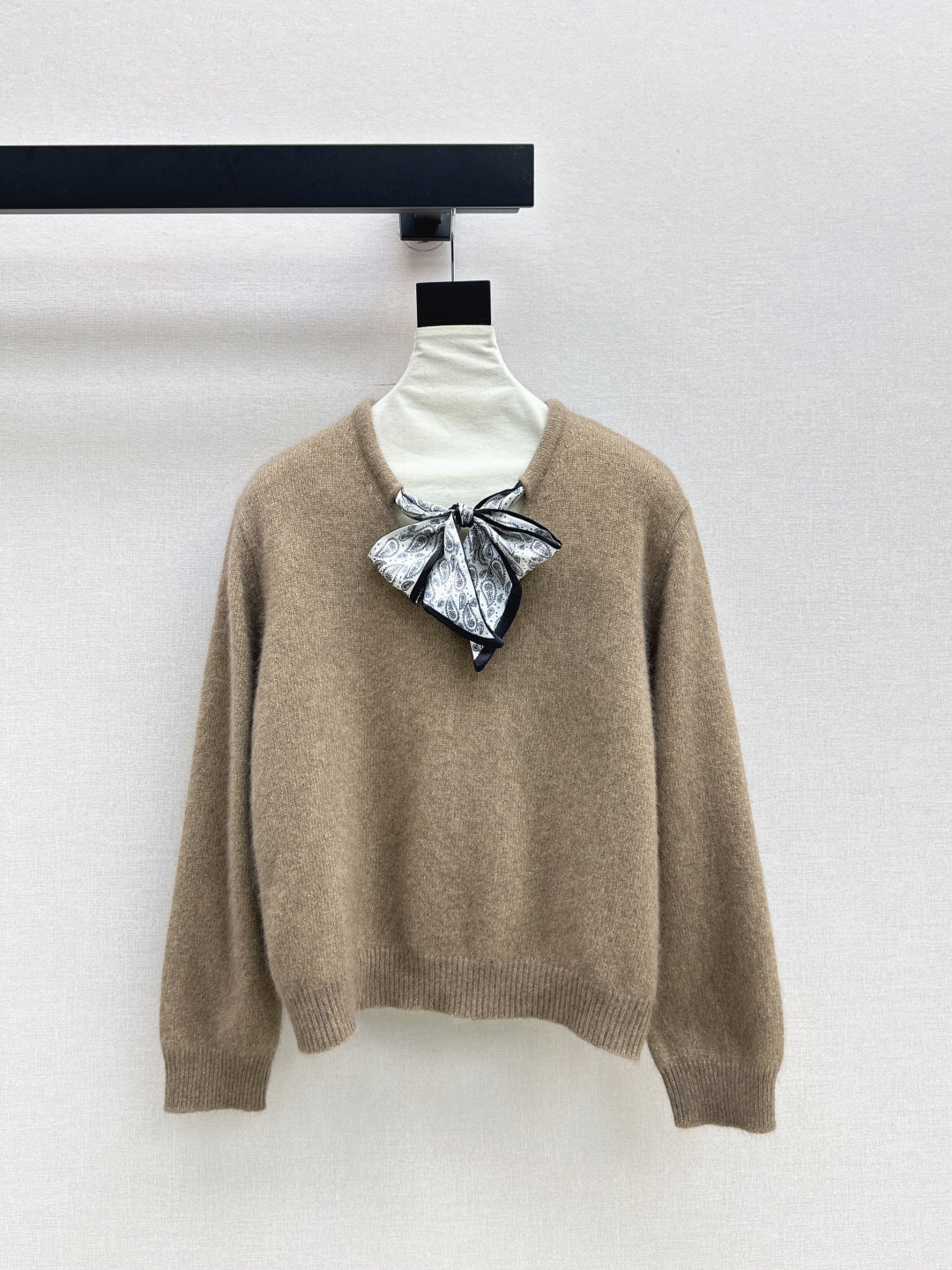 CD NEW wool sweater