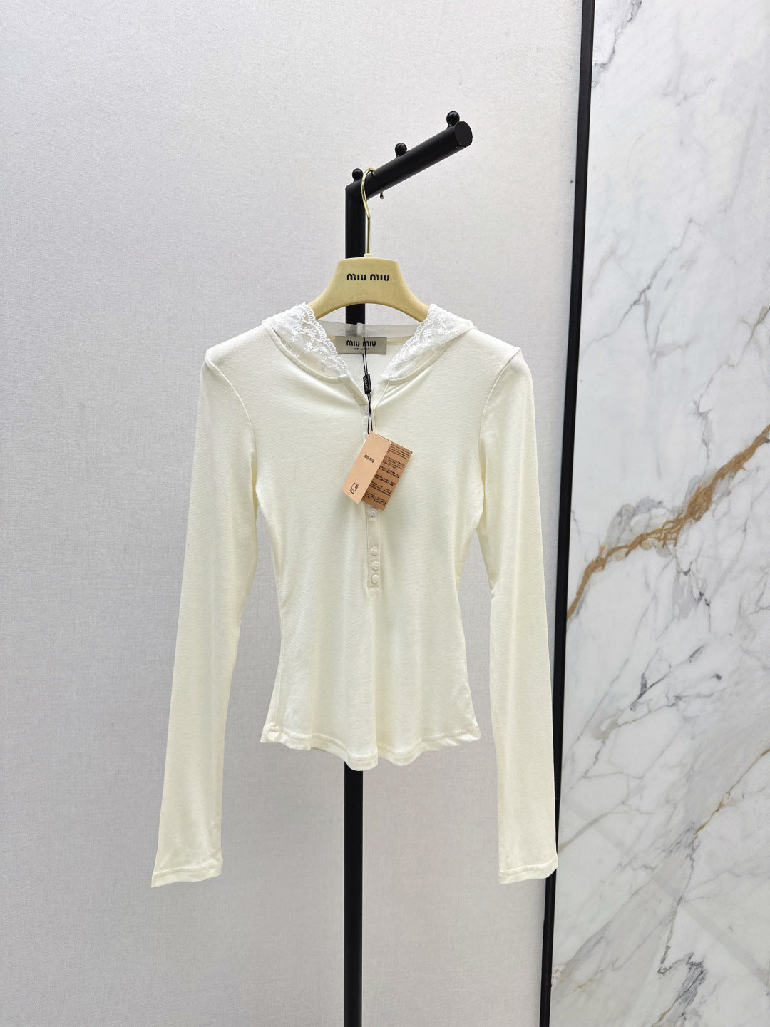 Miu NEW Hooded bottoming shirt