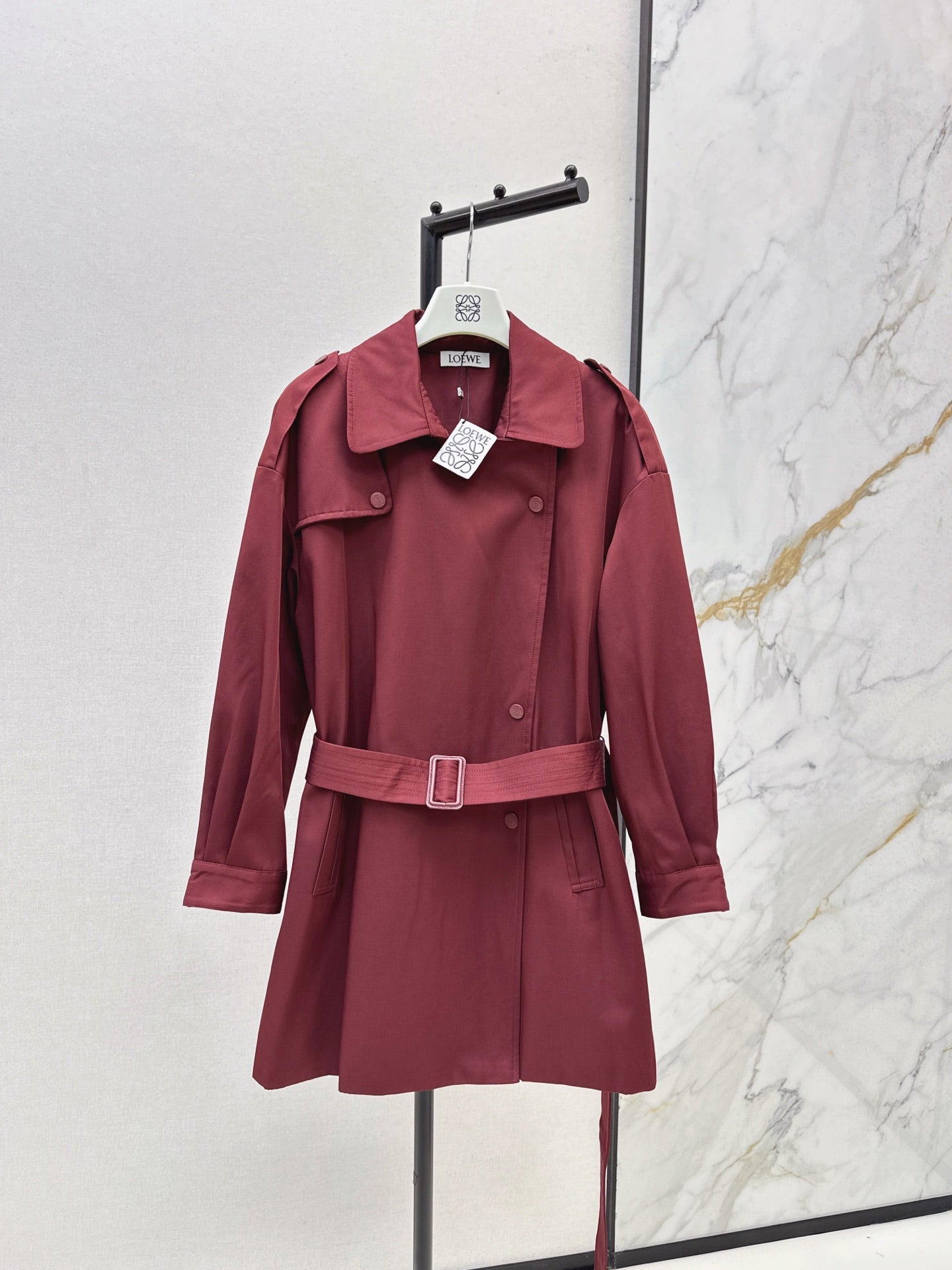 Low NEW  windbreaker jacket