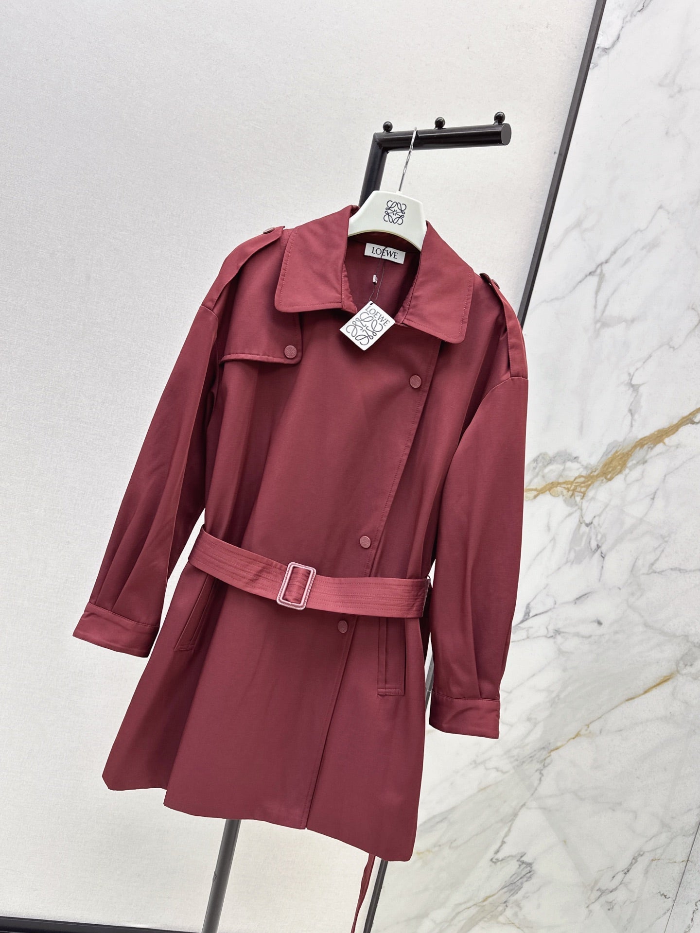 Low NEW  windbreaker jacket