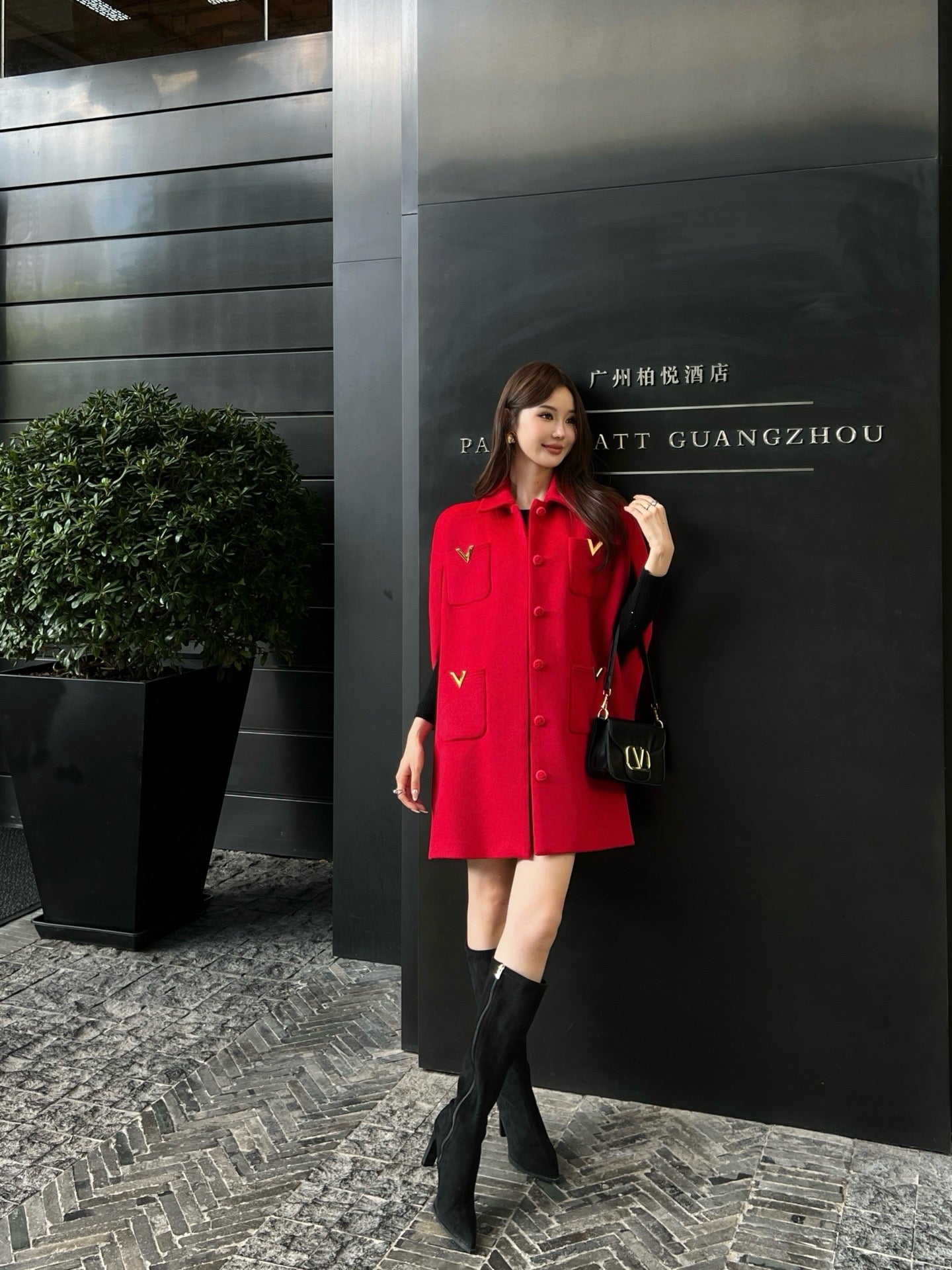 Va1en NEW  Cape-style coat