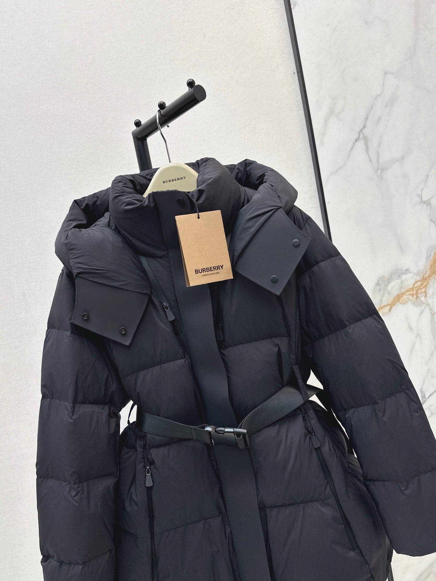 Bur NEW hooded down jacket