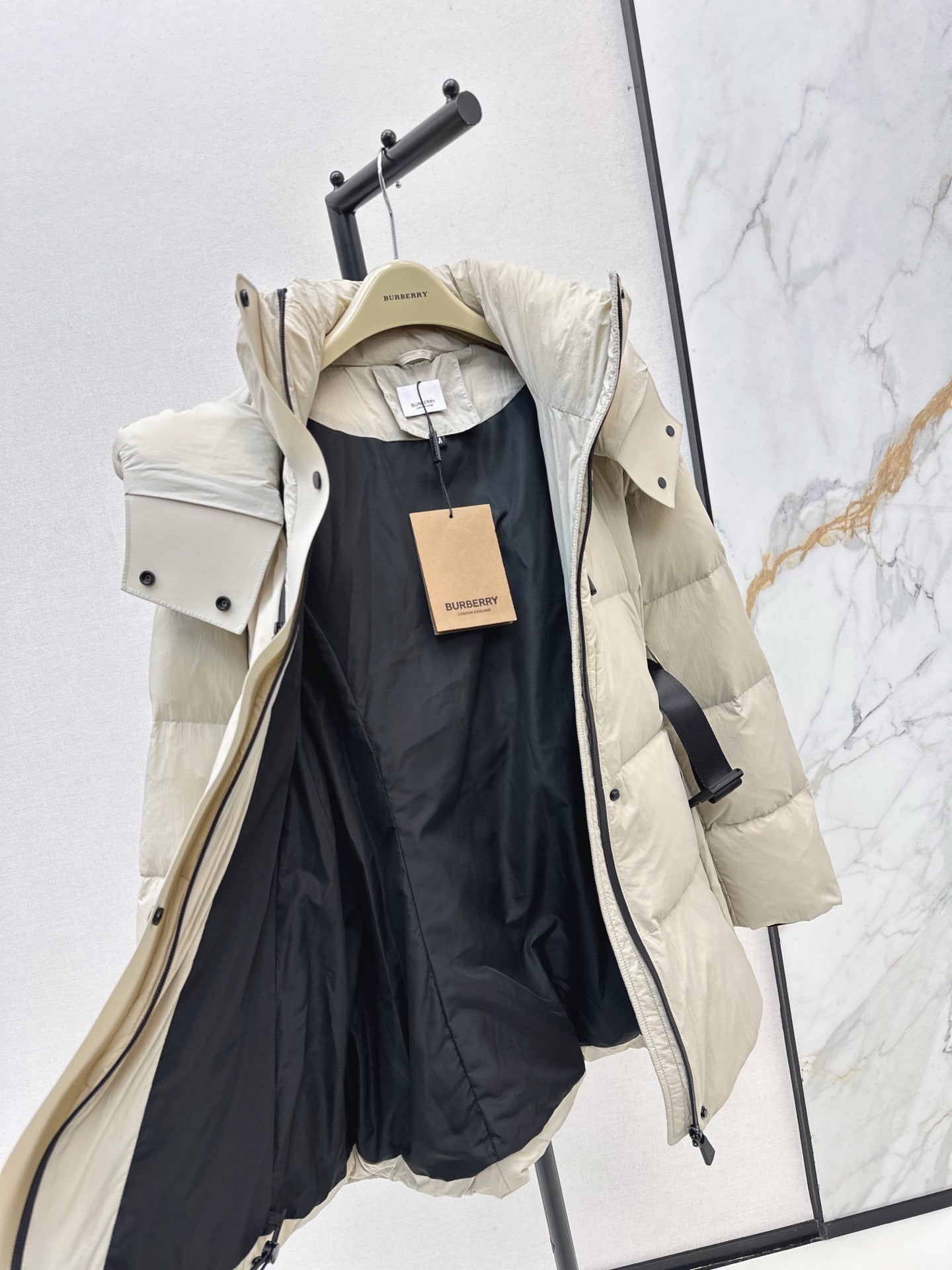 Bur NEW hooded down jacket