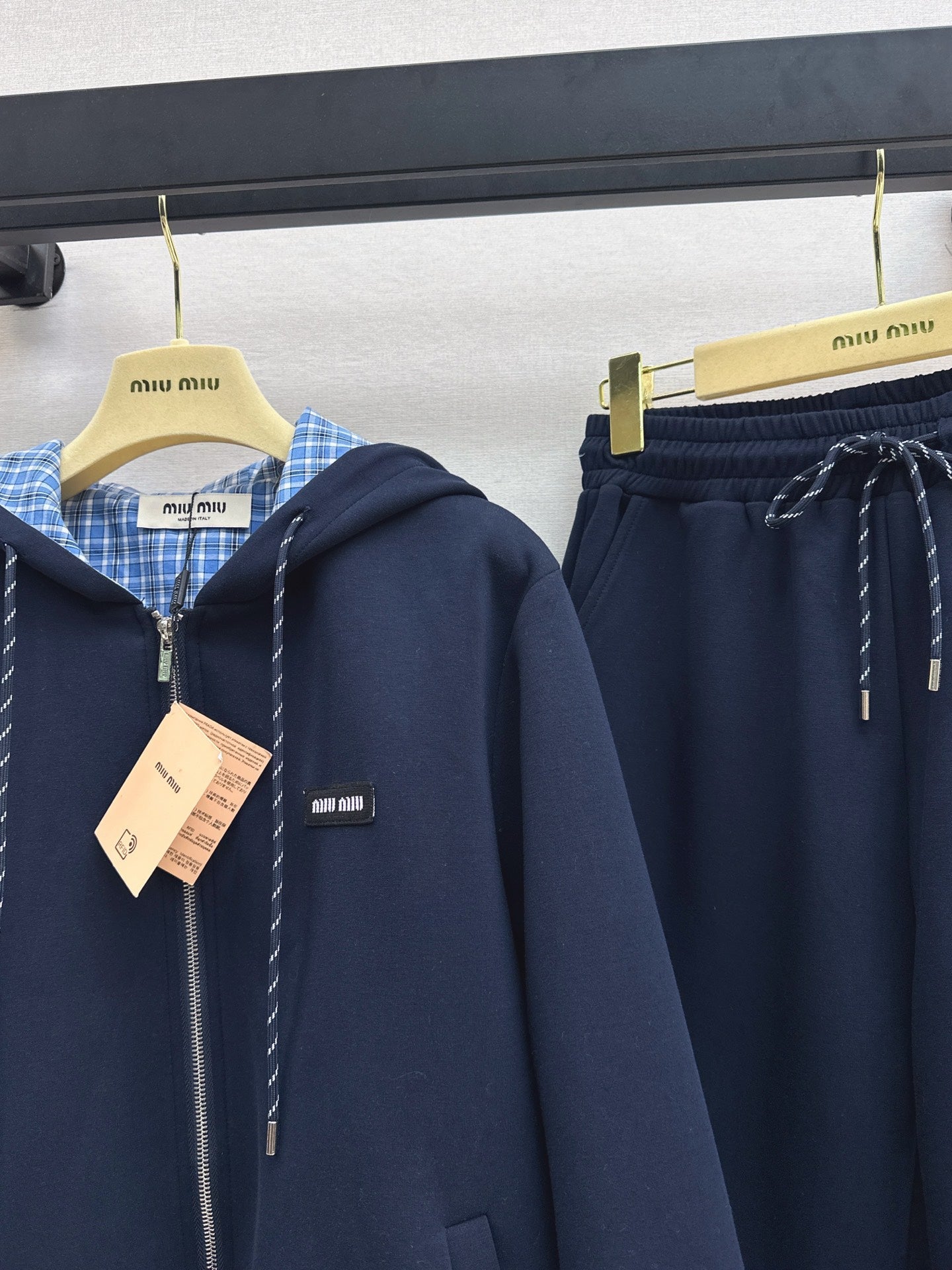 Miu NEW Reversible suit