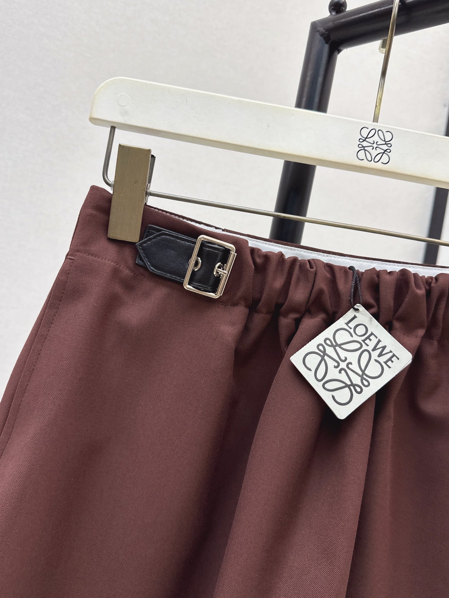 Loe NEW High-waisted skirt