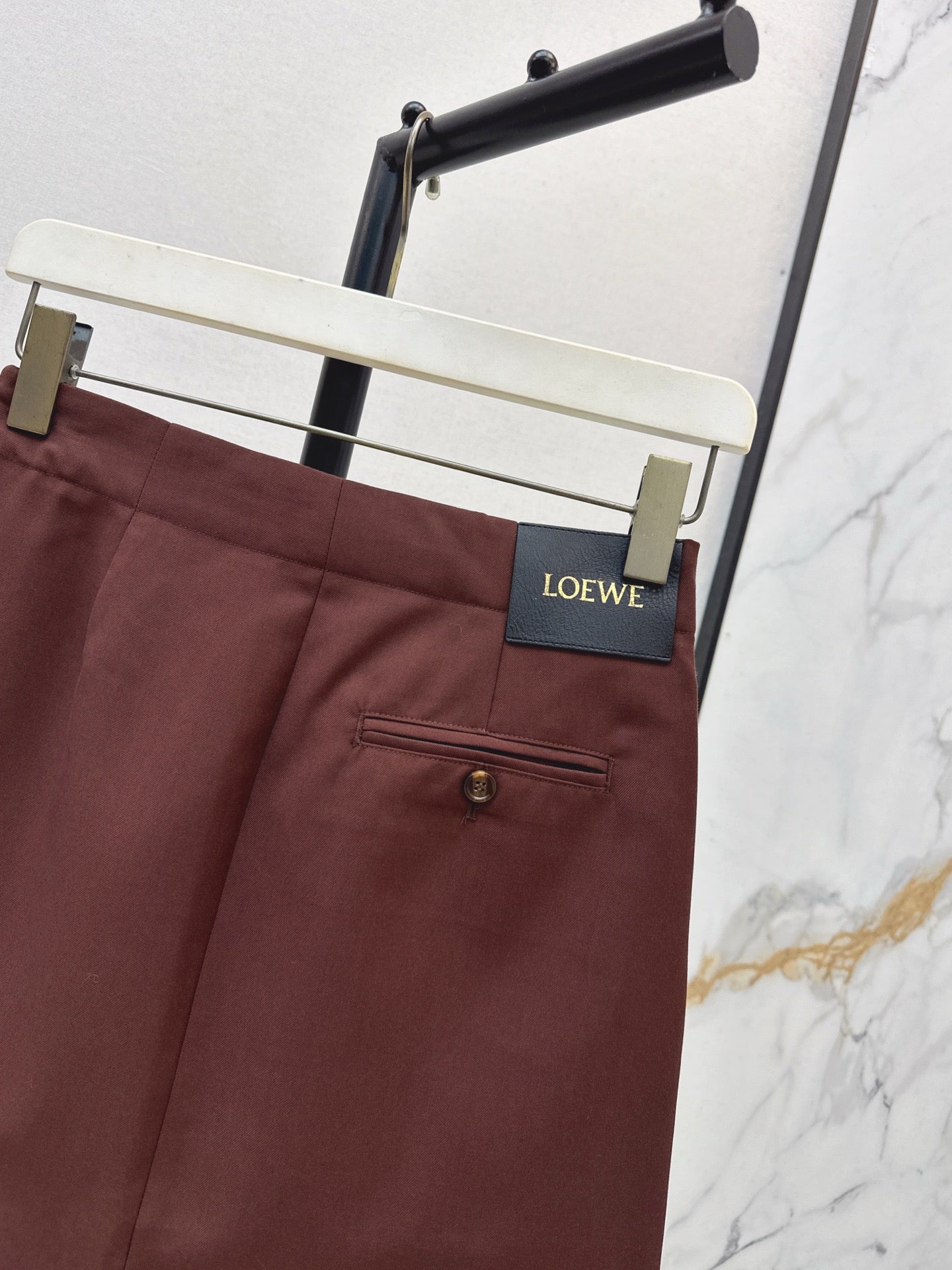 Loe NEW High-waisted skirt