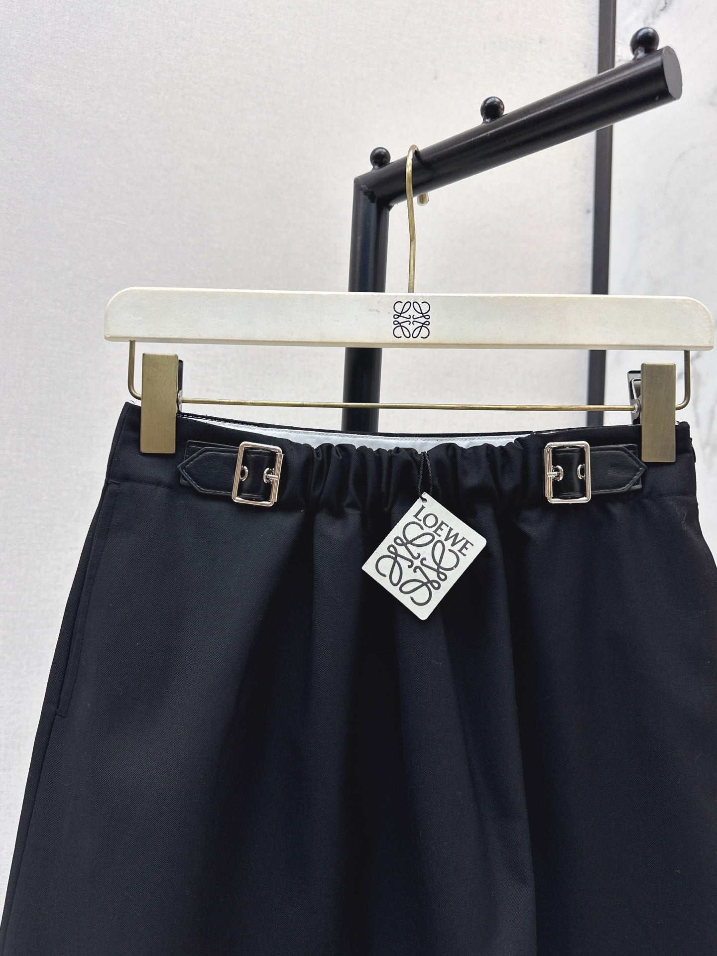 Loe NEW High-waisted skirt