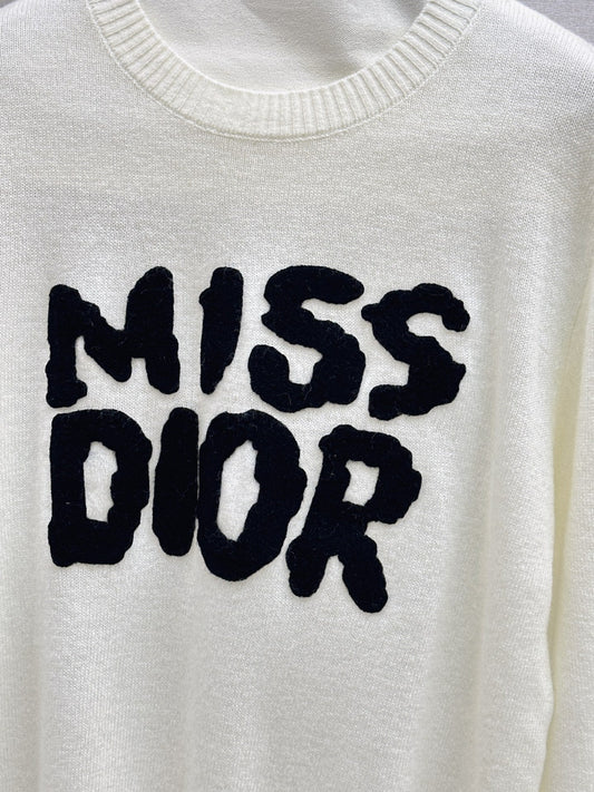 CD NEW embroidered logo sweater