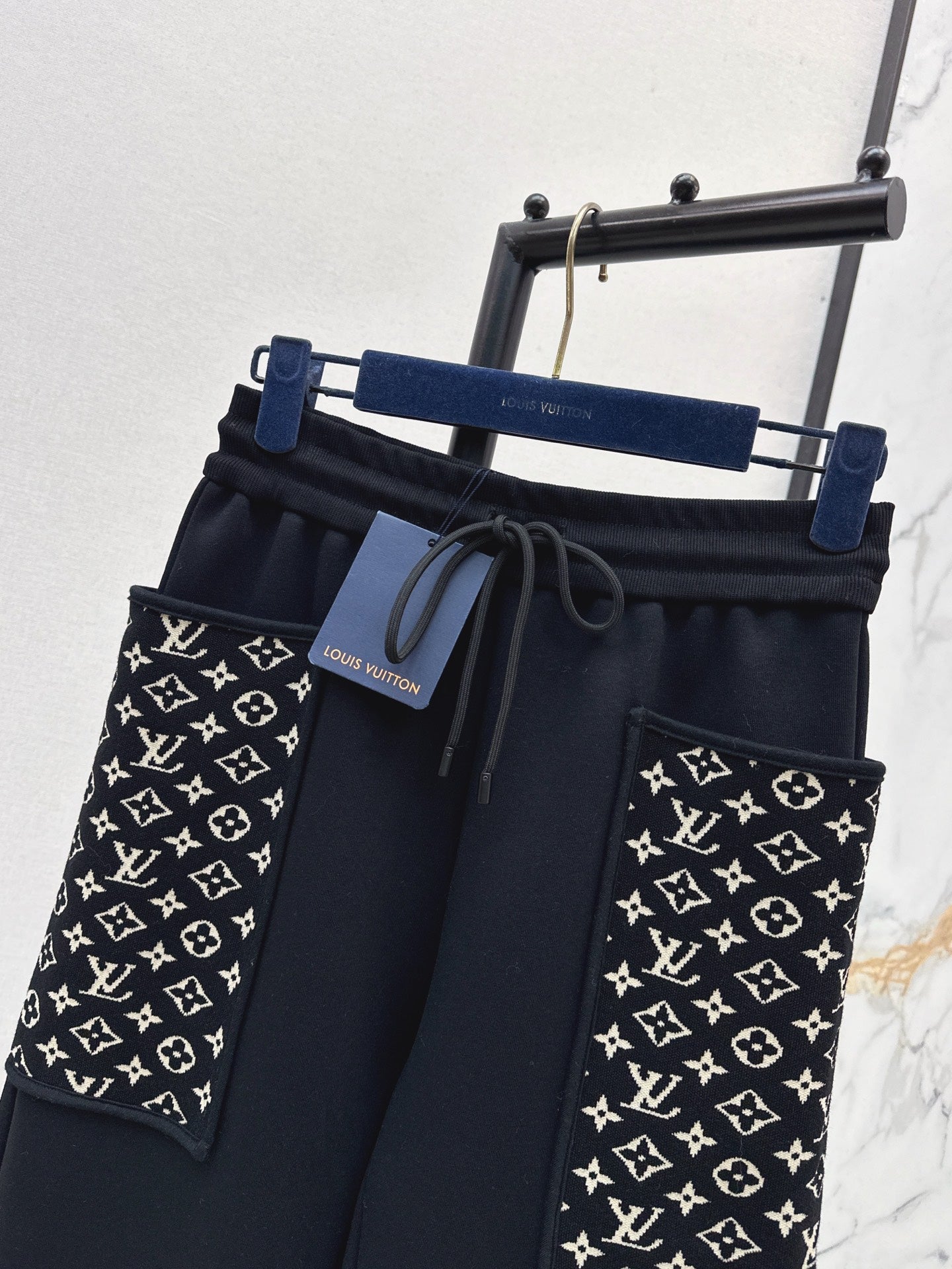 Louis NEW casual pants