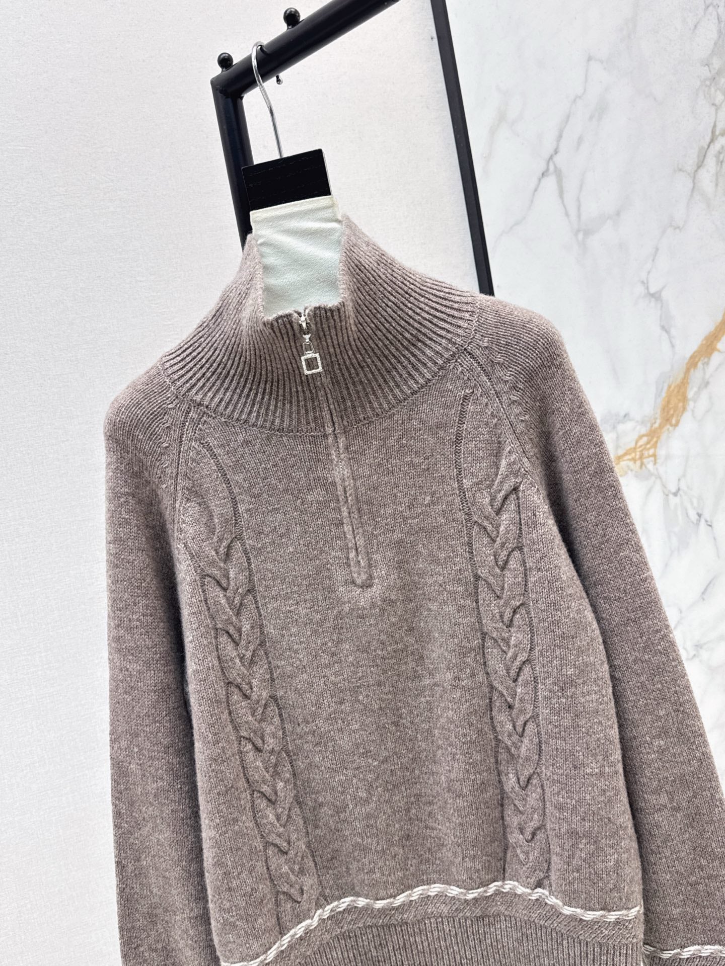 Loro NEW zipper sweater