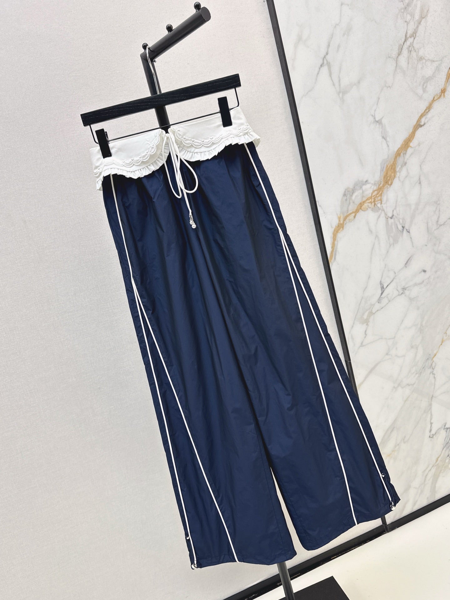 25Ss NEW Ruffled pants
