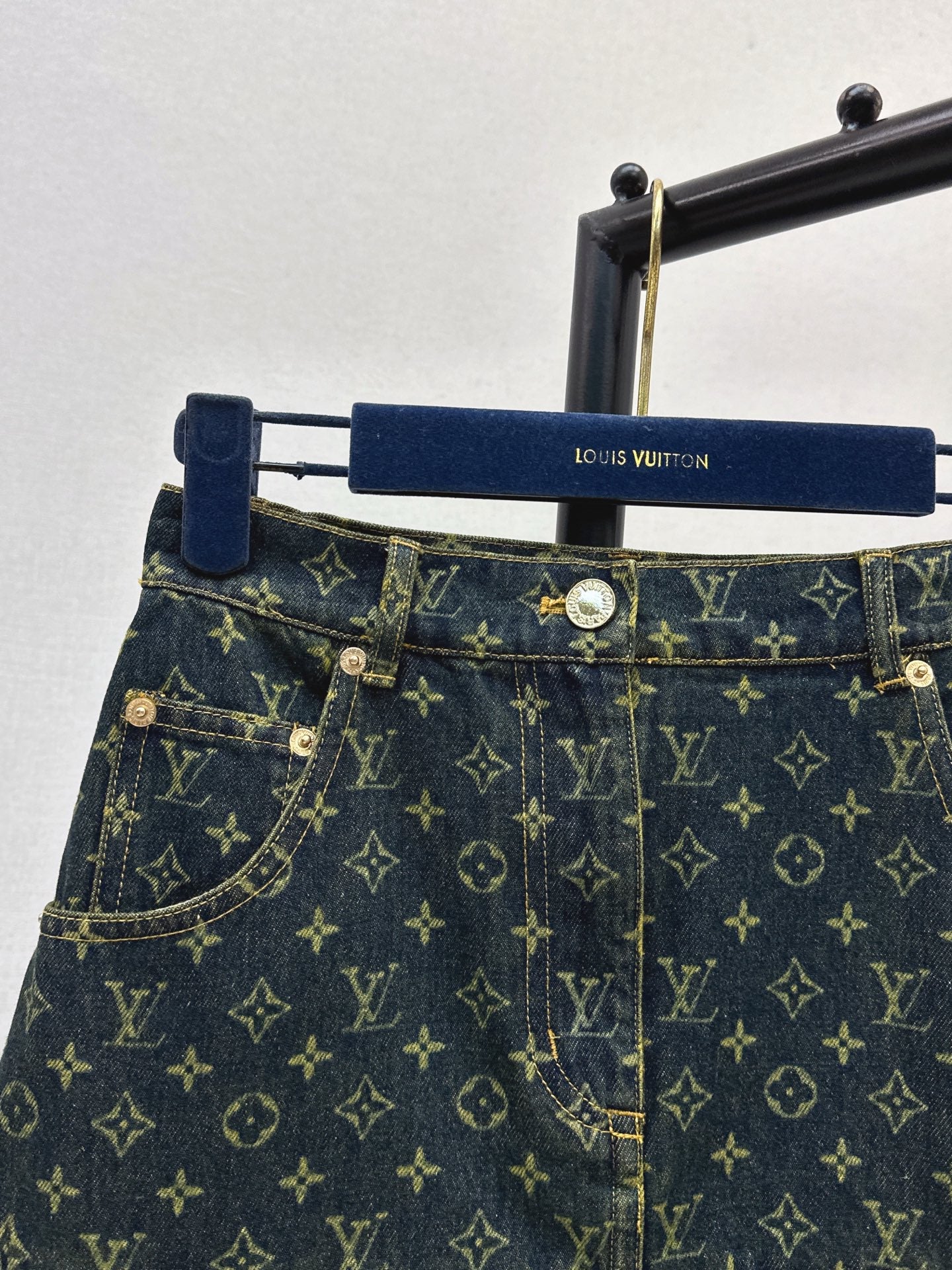 Louis NEW Printed denim skirt