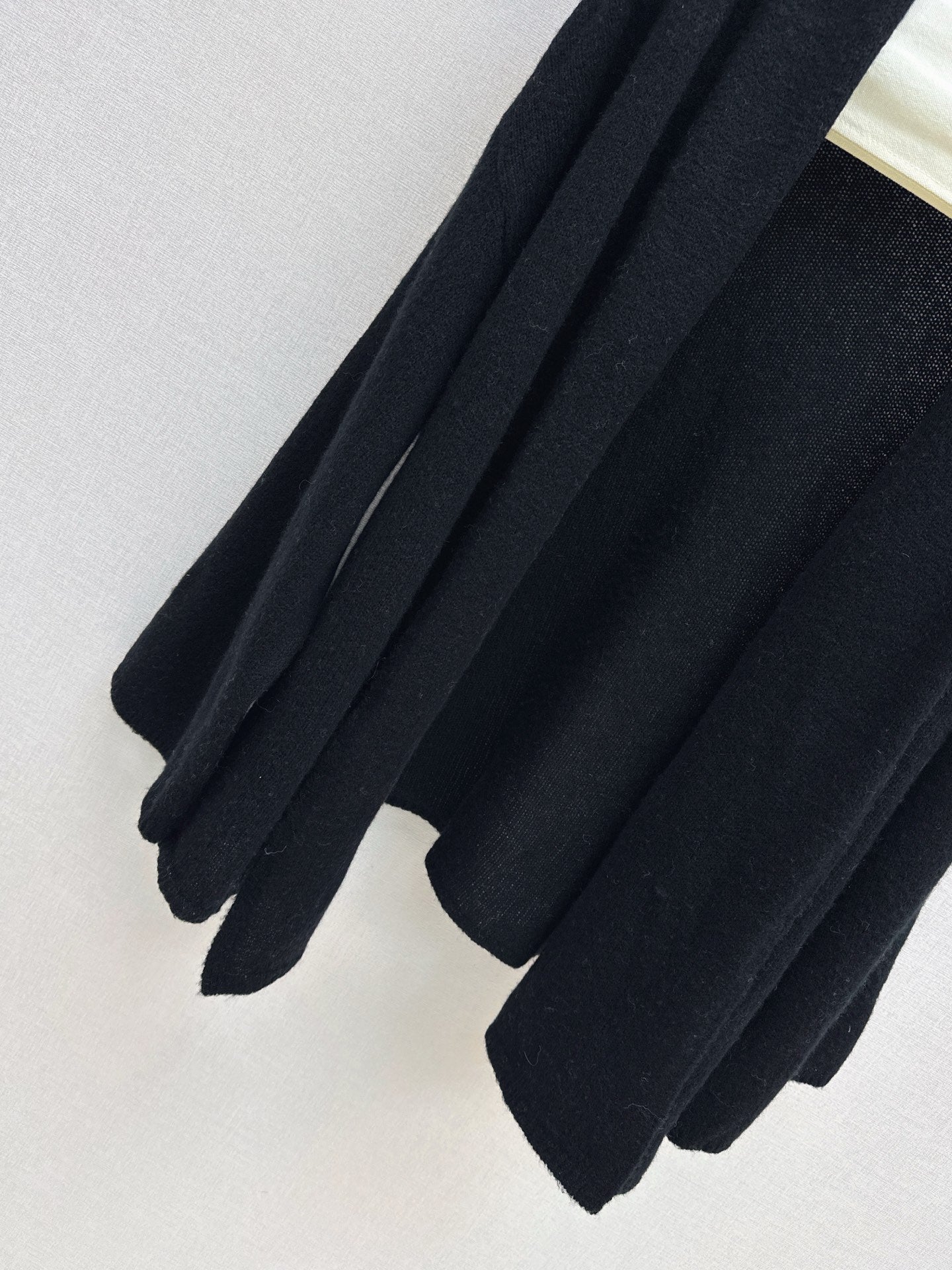 Herm NEW Wool Yarn Cardigan