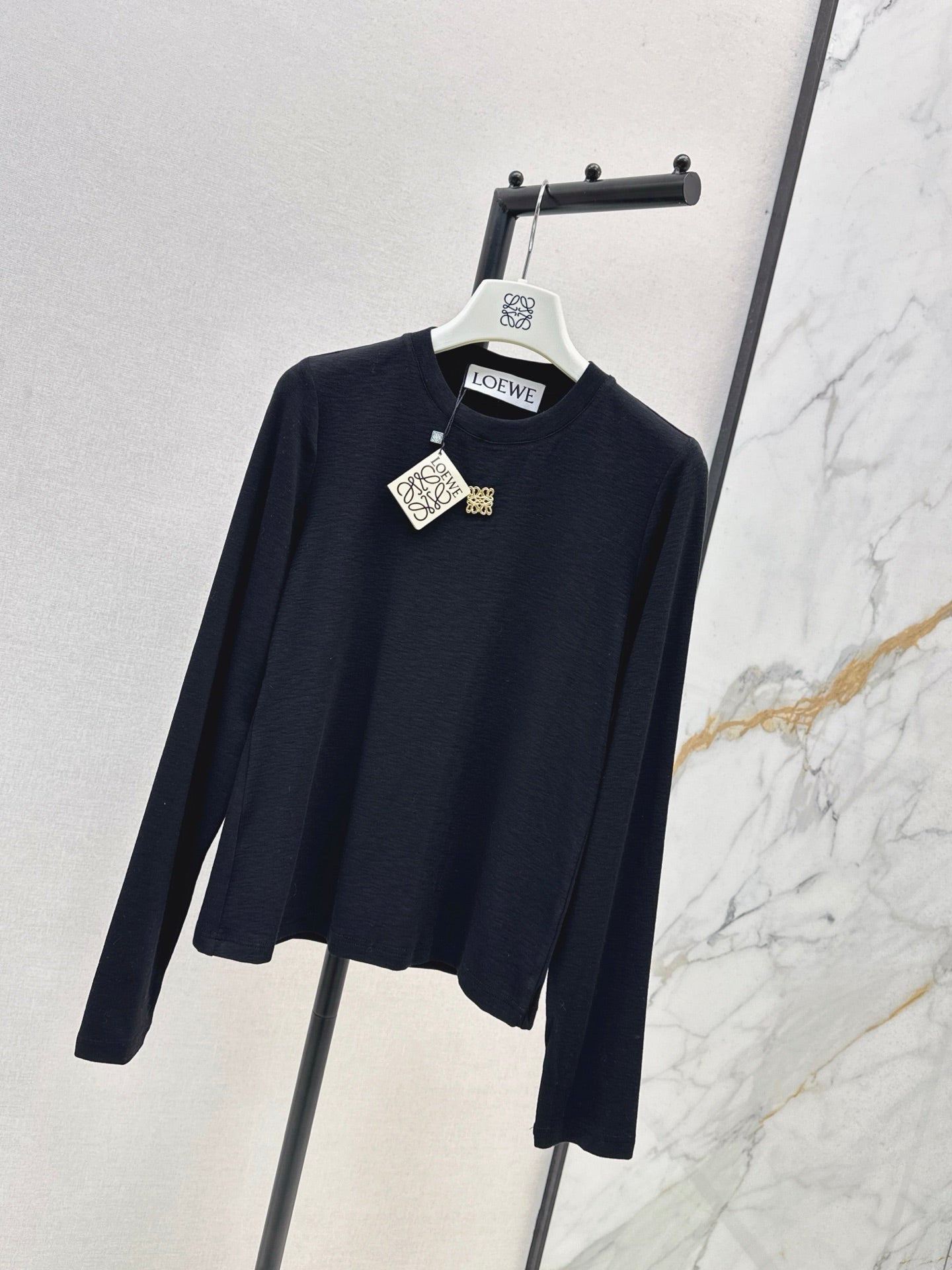 Loe NEW bottoming shirt