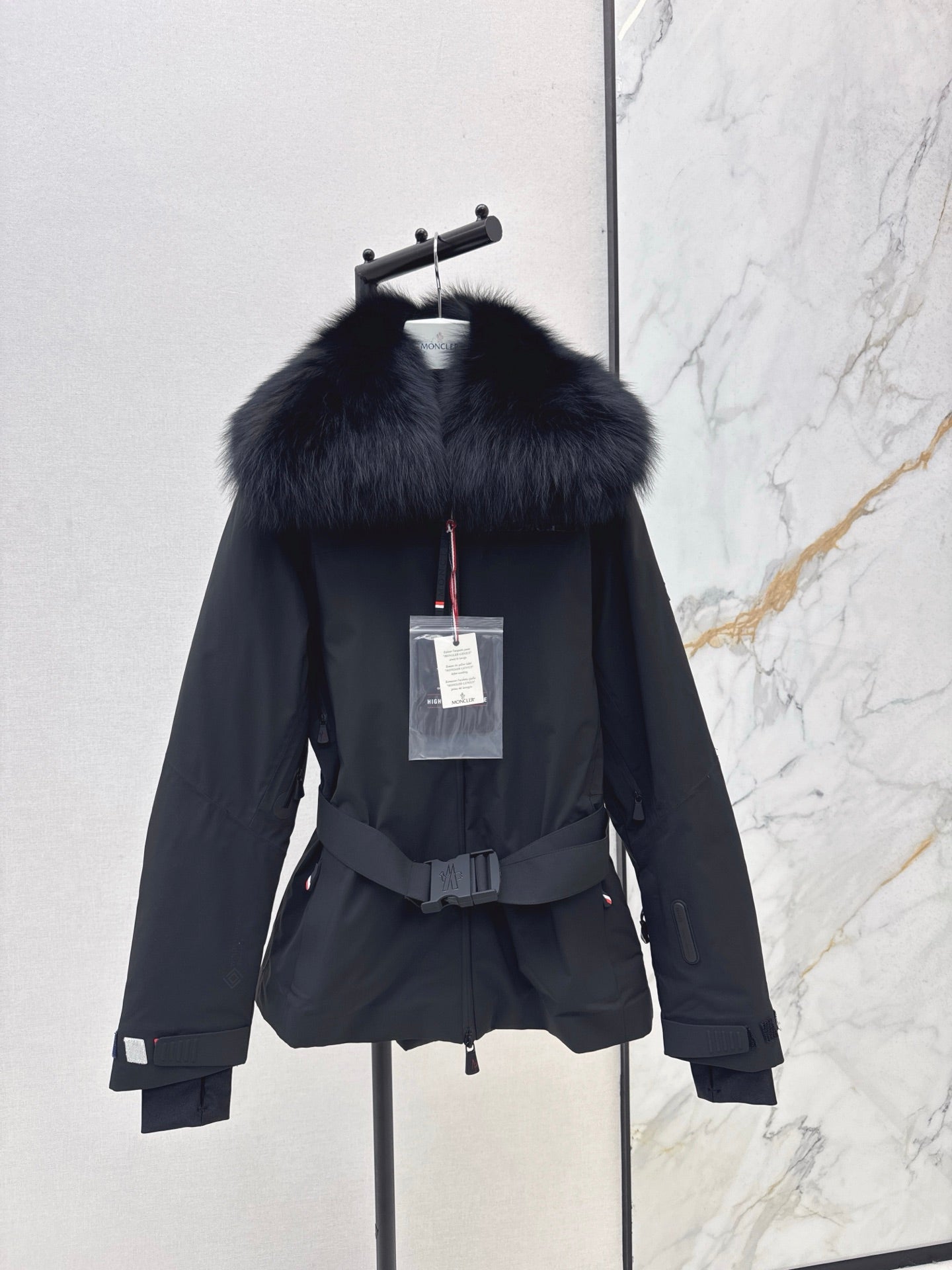 Monc NEW Belted down jacket