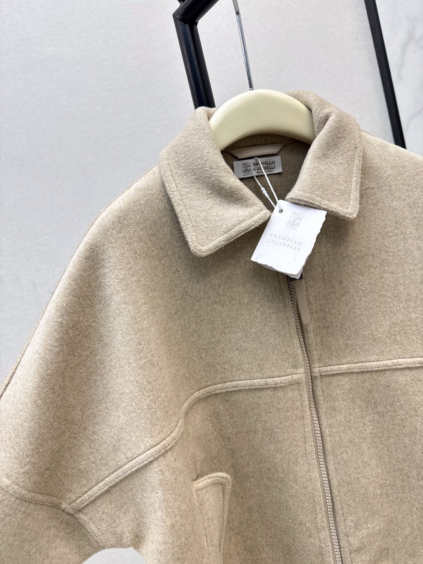 Brune NEW woolen coat