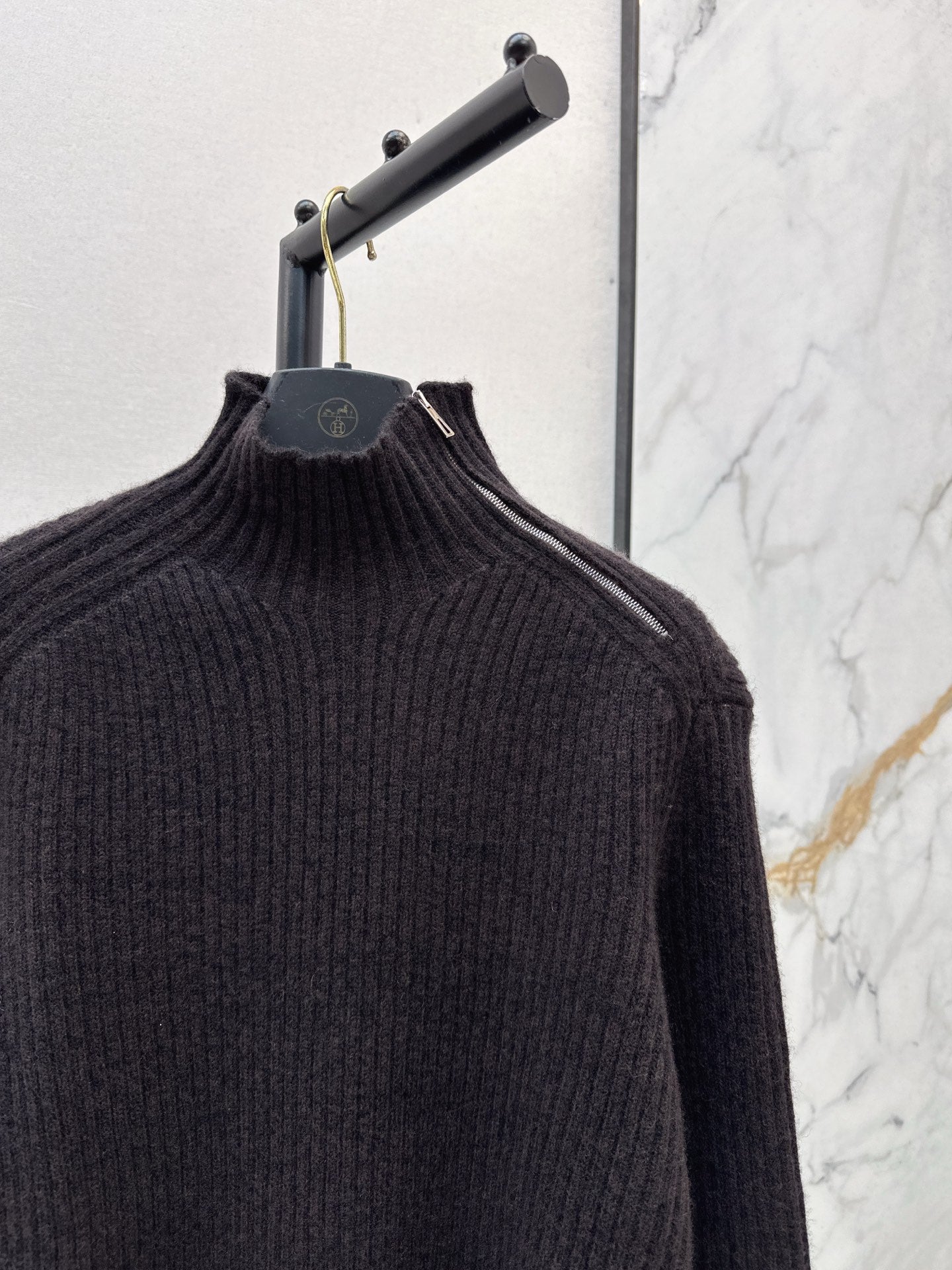 Herm NEW wool sweater