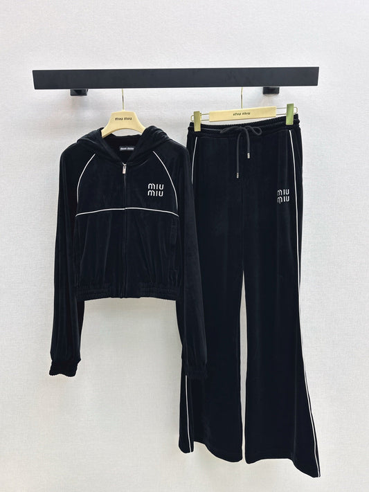 Miu NEW velvet suit