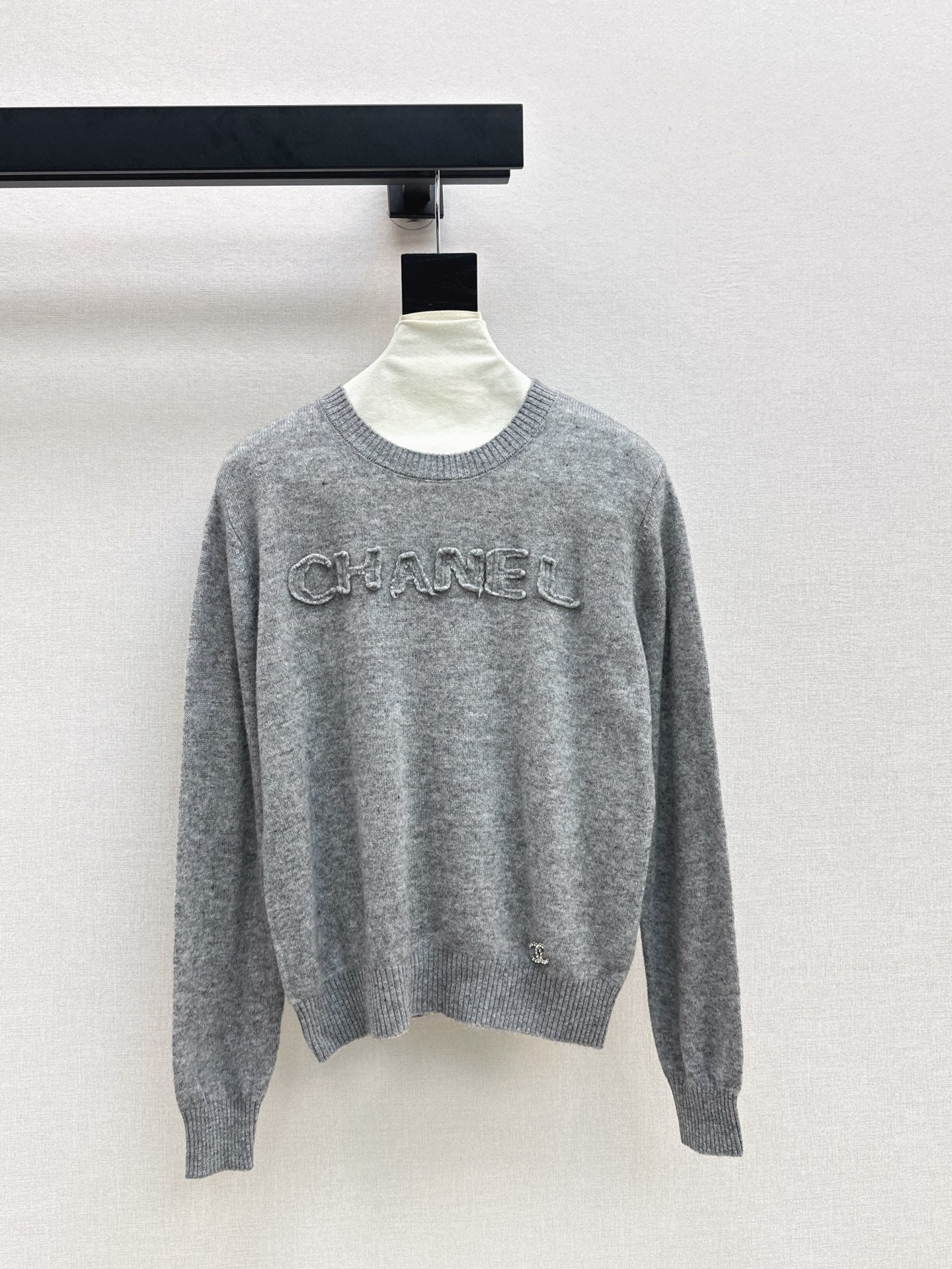 Chan NEW knitted sweater