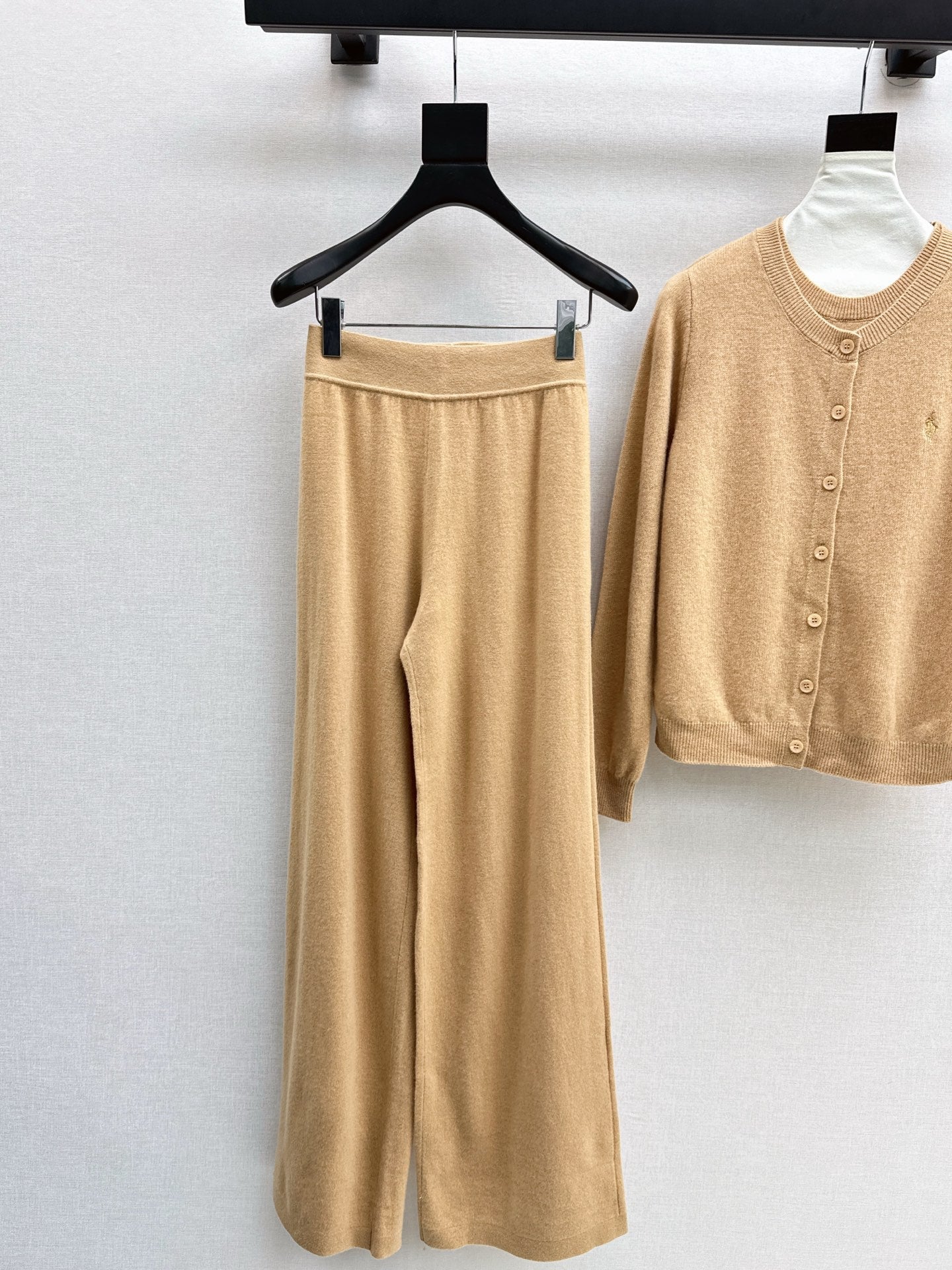 Ral NEW knitted suit