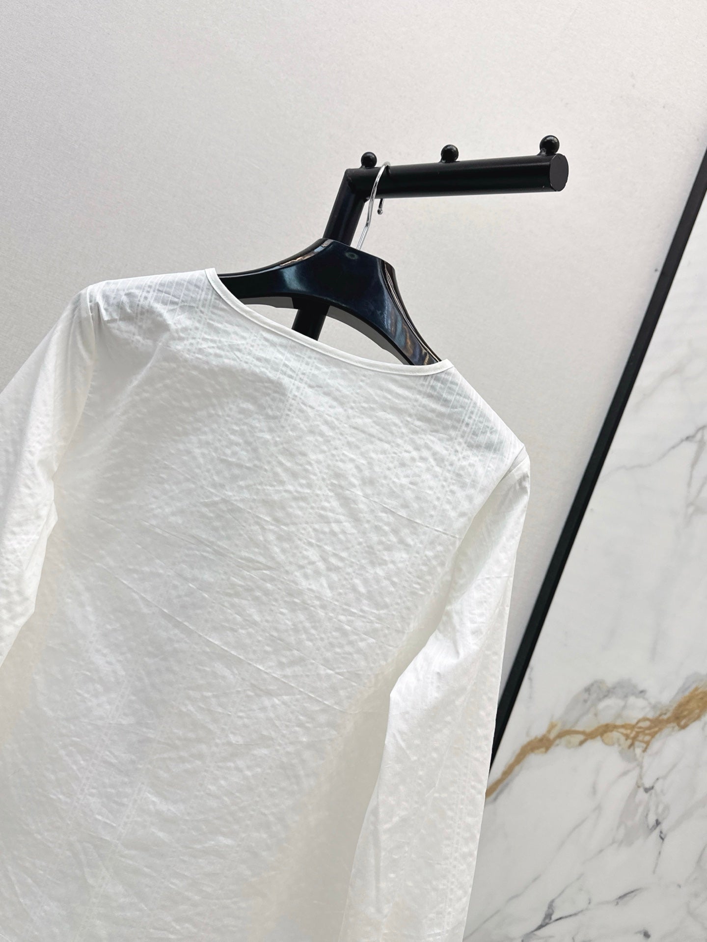 Ce1n NEW button shirt