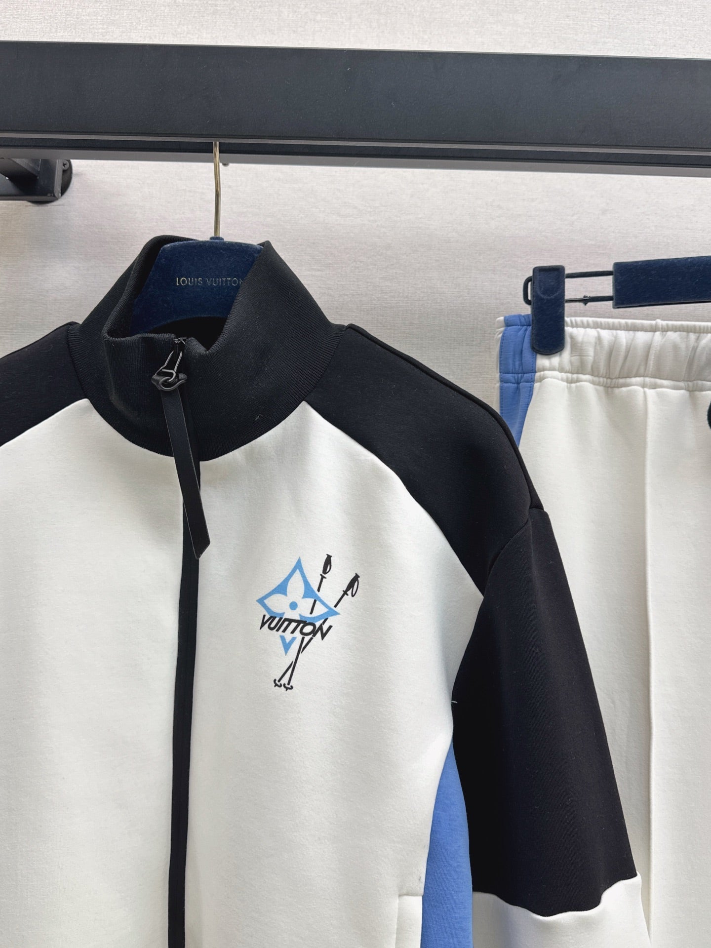 Louis NEW trendy suit