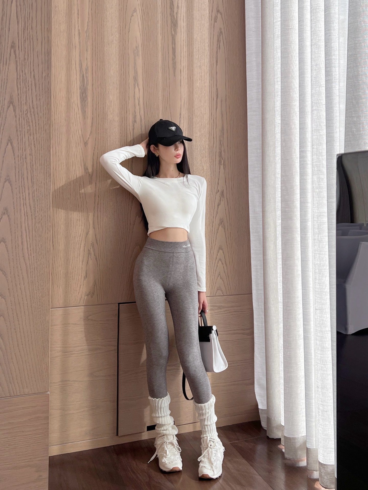 Max NEW Knitted leggings