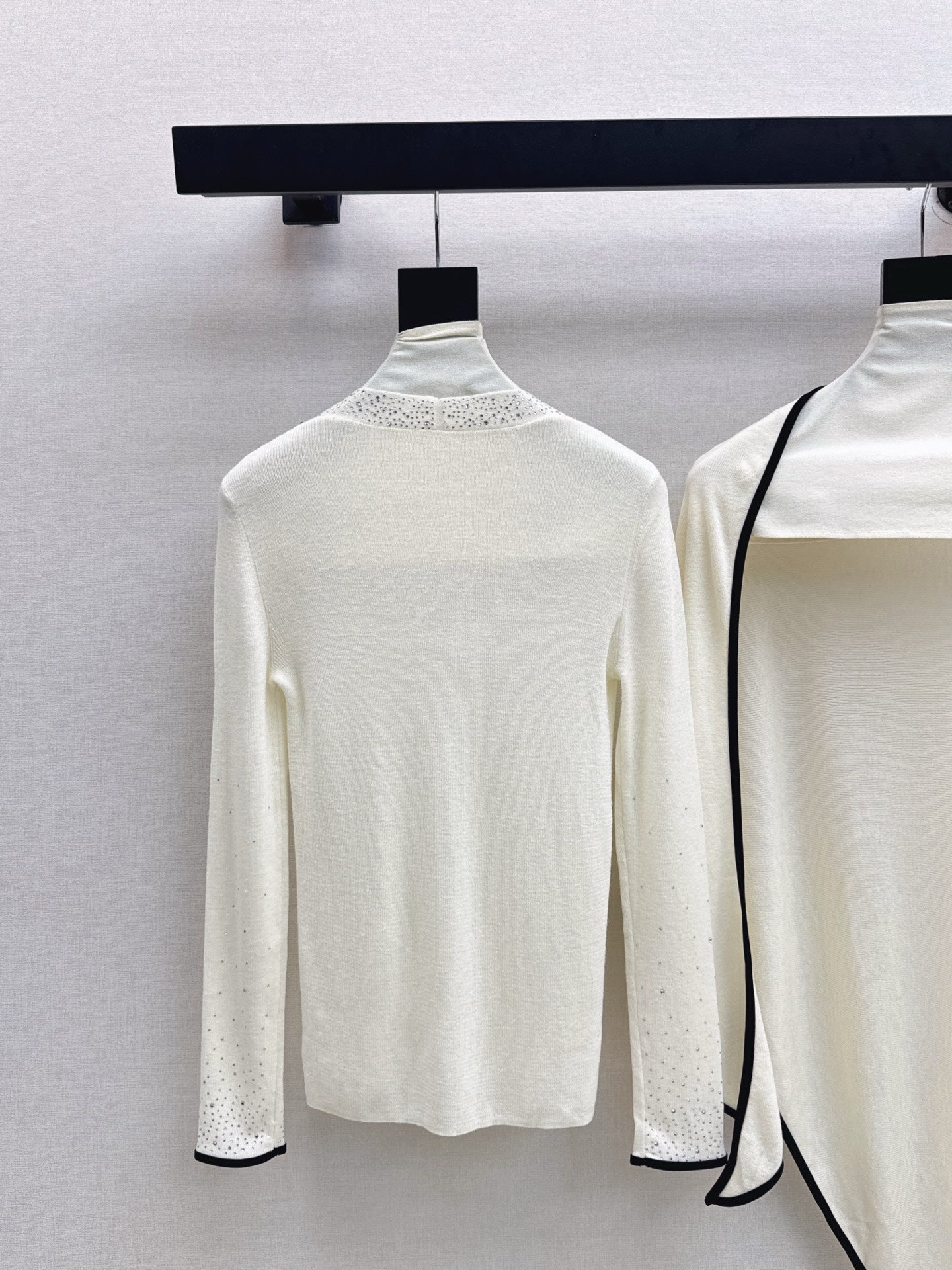 Burne NEW Cape sweatshirt set