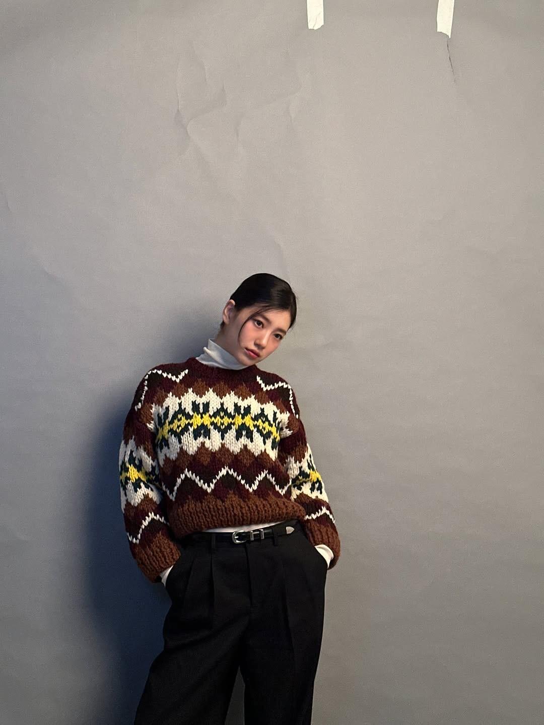 Ce1i NEW wool sweater