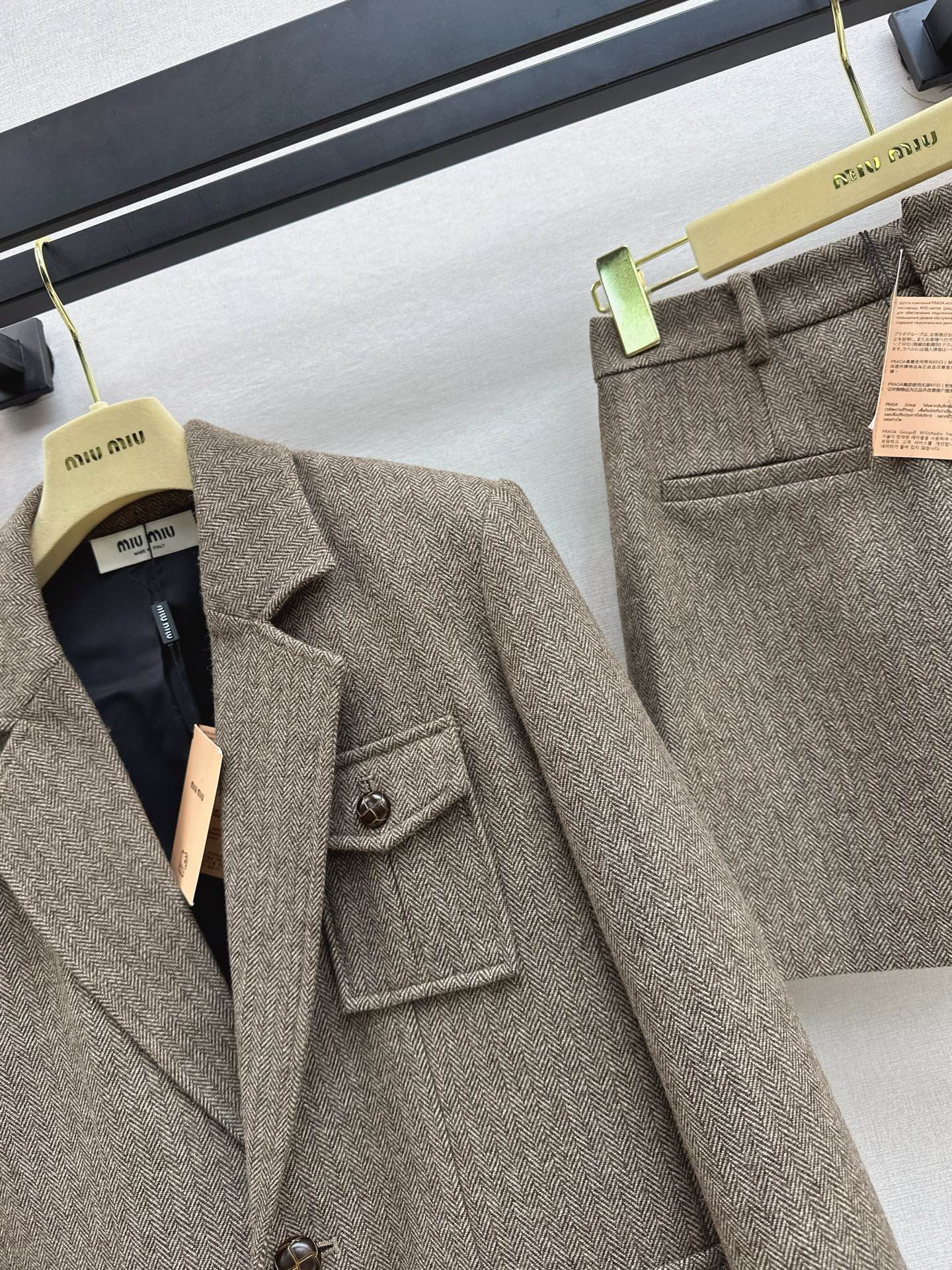 Miu NEW Herringbone suit