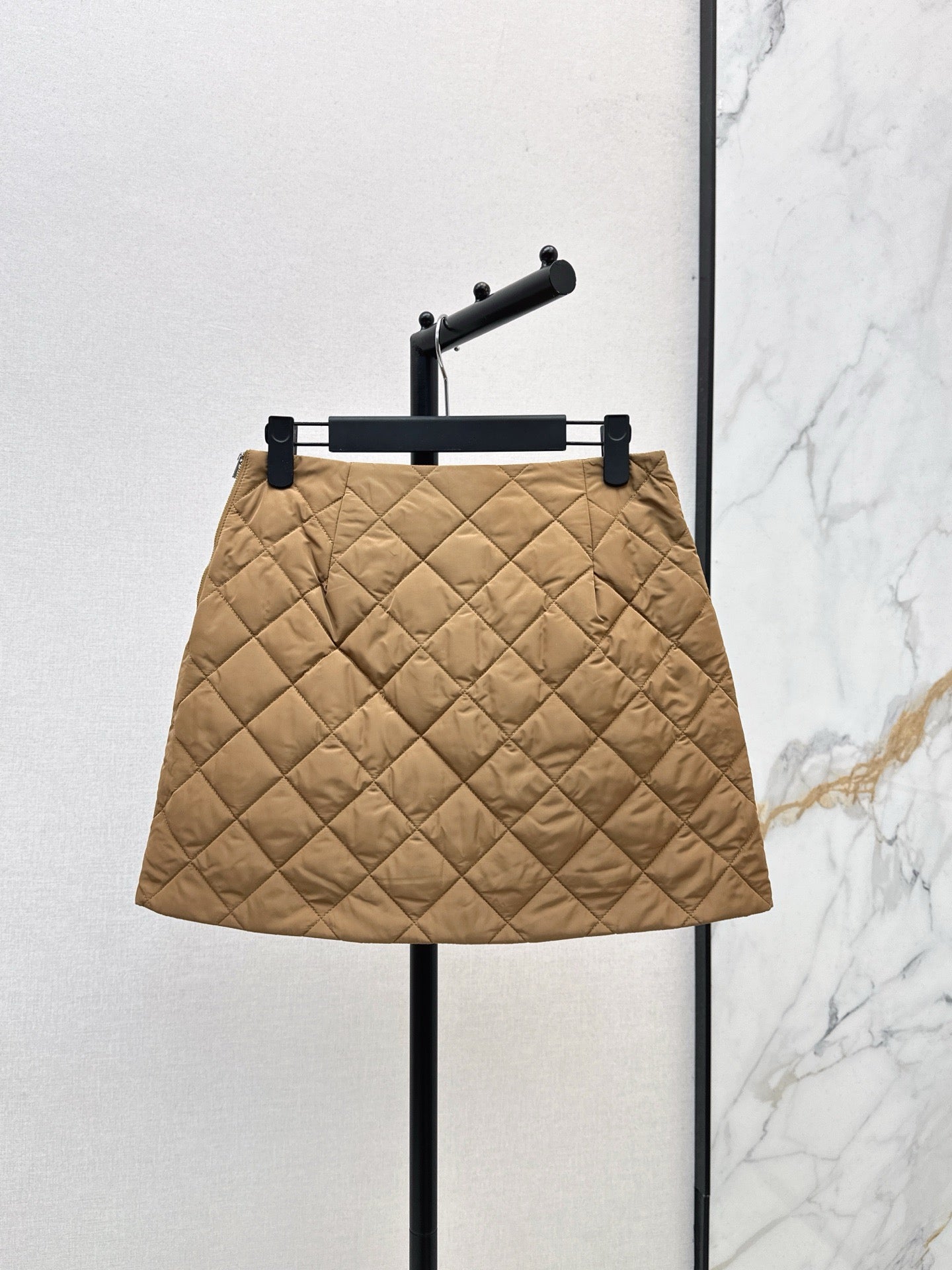 Pra NEW Diamond-patterned skirt