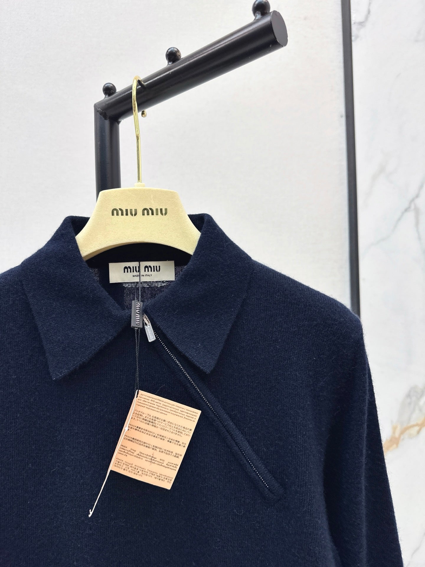 Miu NEW Lapel sweater