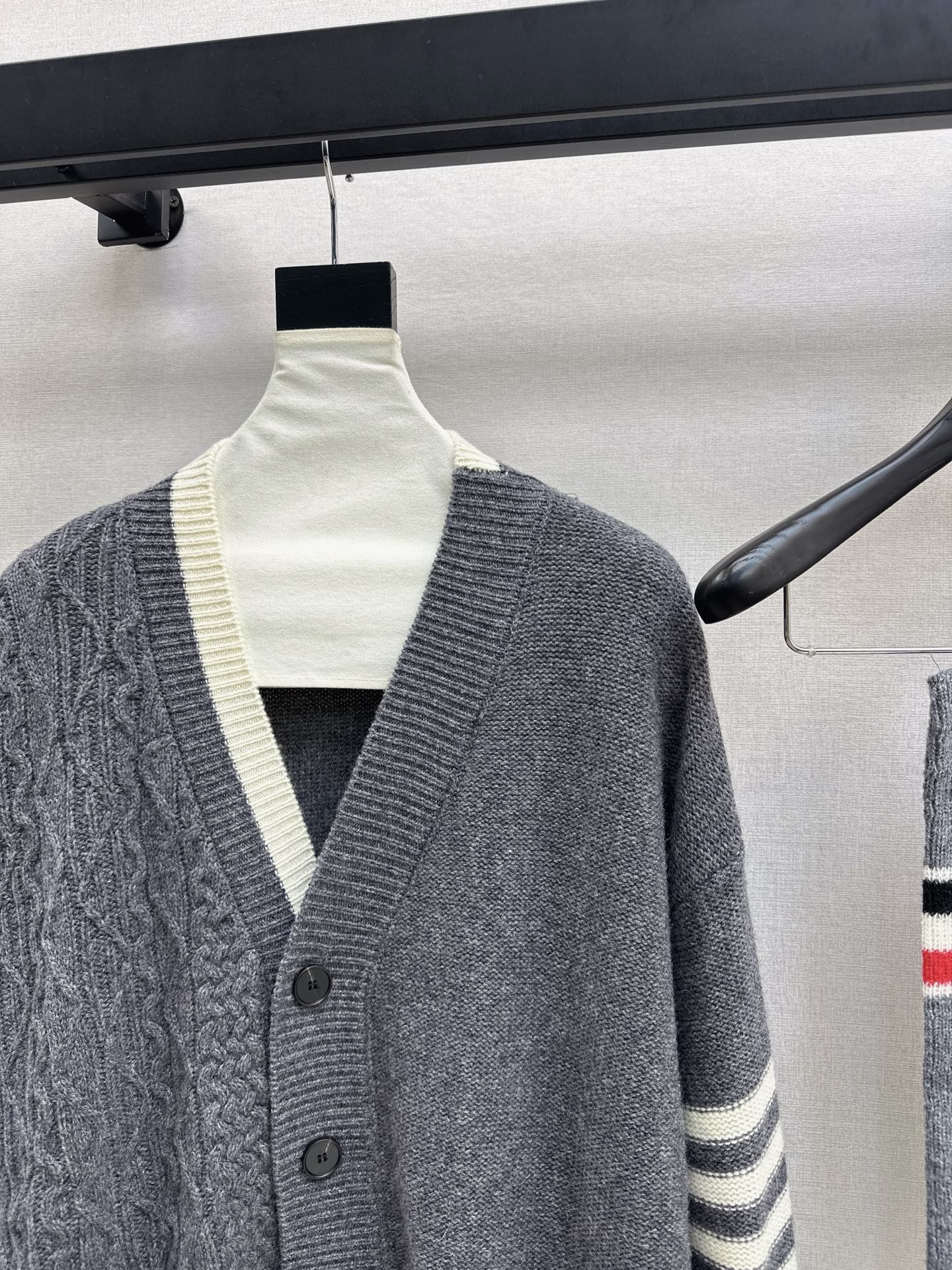 Thom NEW V-neck cardigan