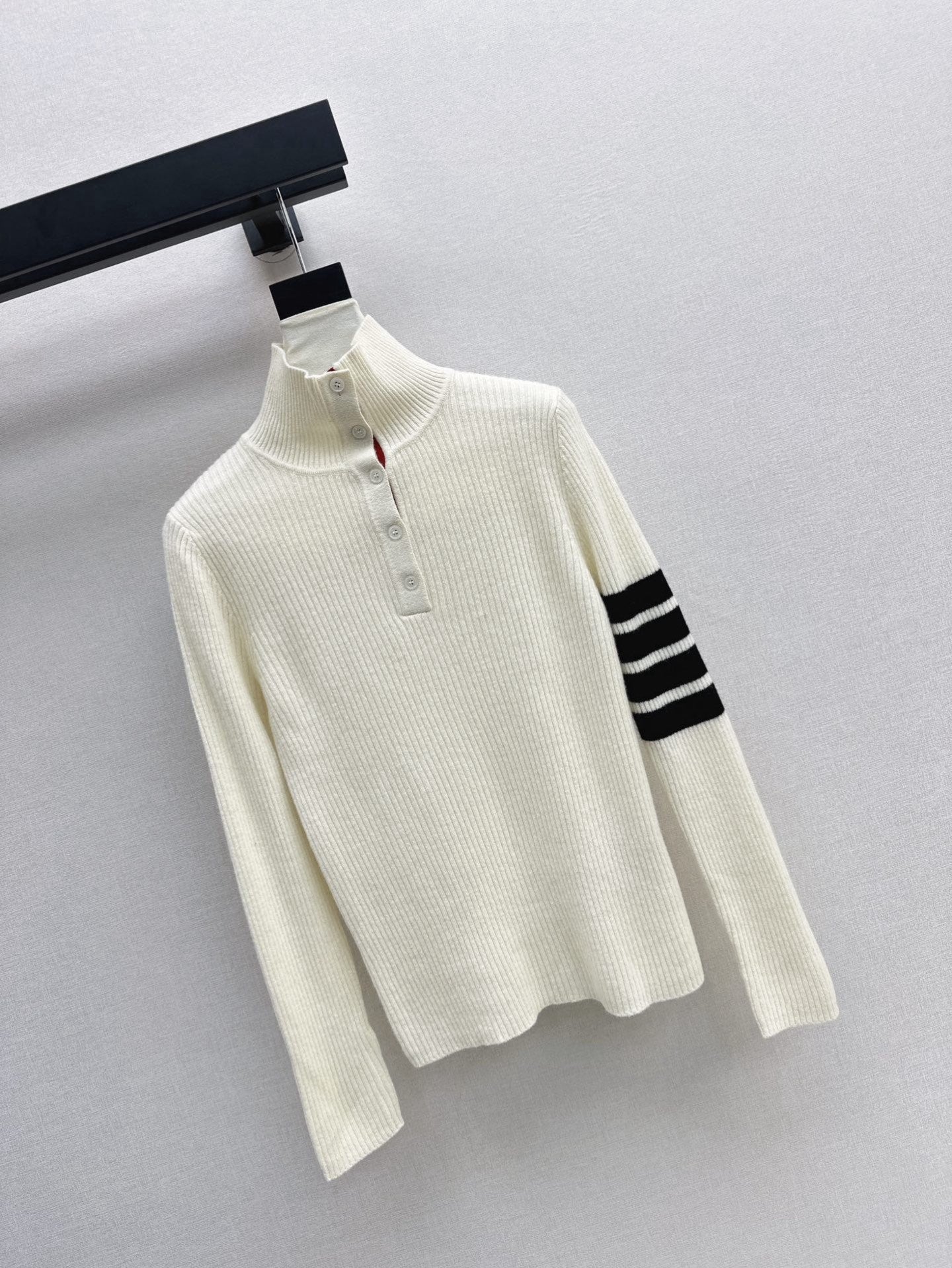 Thom NEW knitted sweater