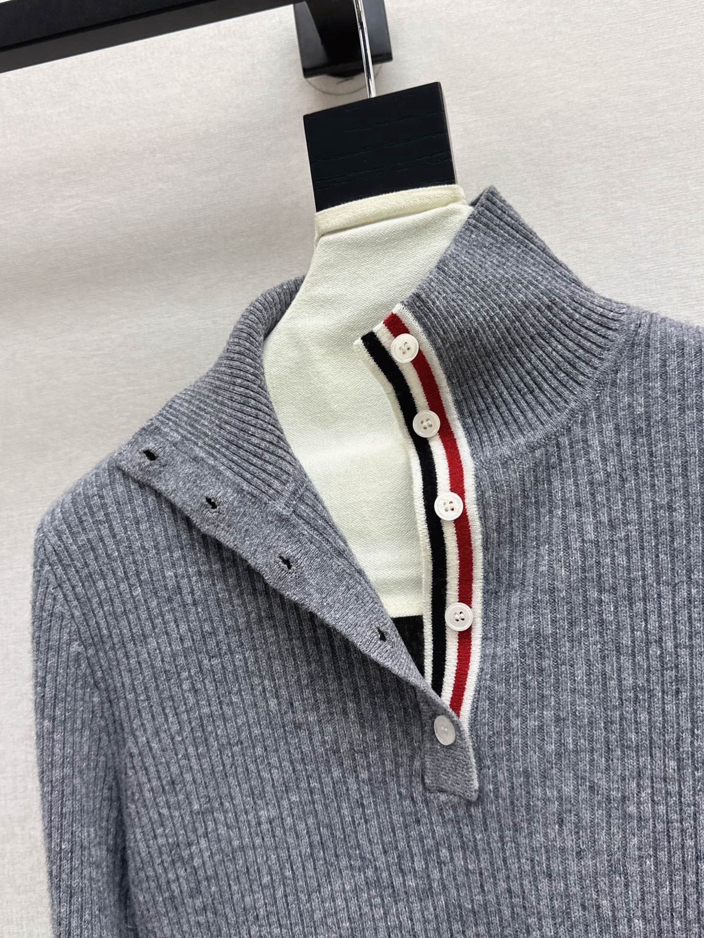 Thom NEW knitted sweater