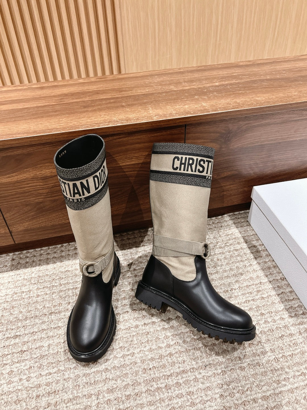 CD NEW Classic Knight Boots