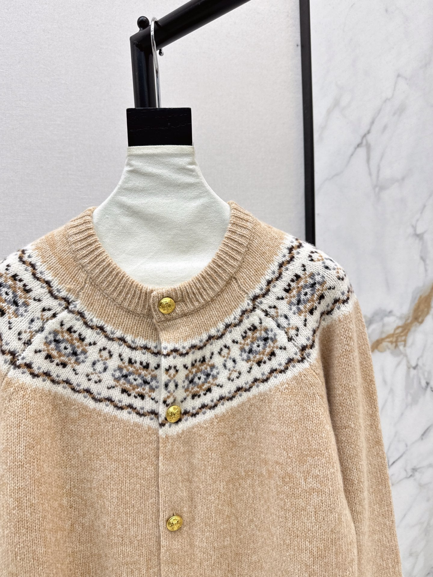 Ce1i NEW wool cardigan