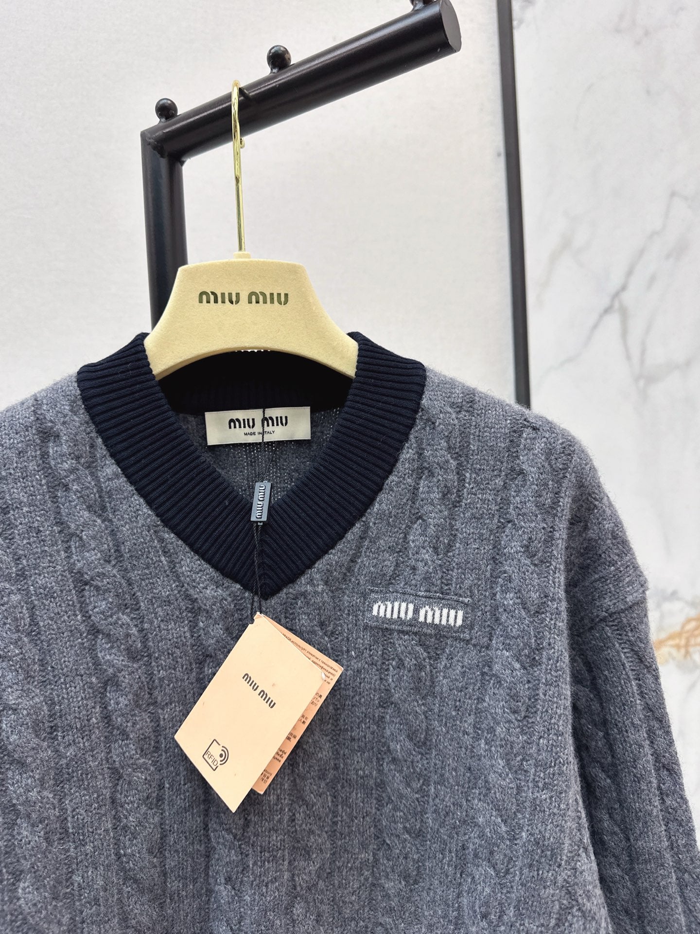 Miu NEW knitted sweater