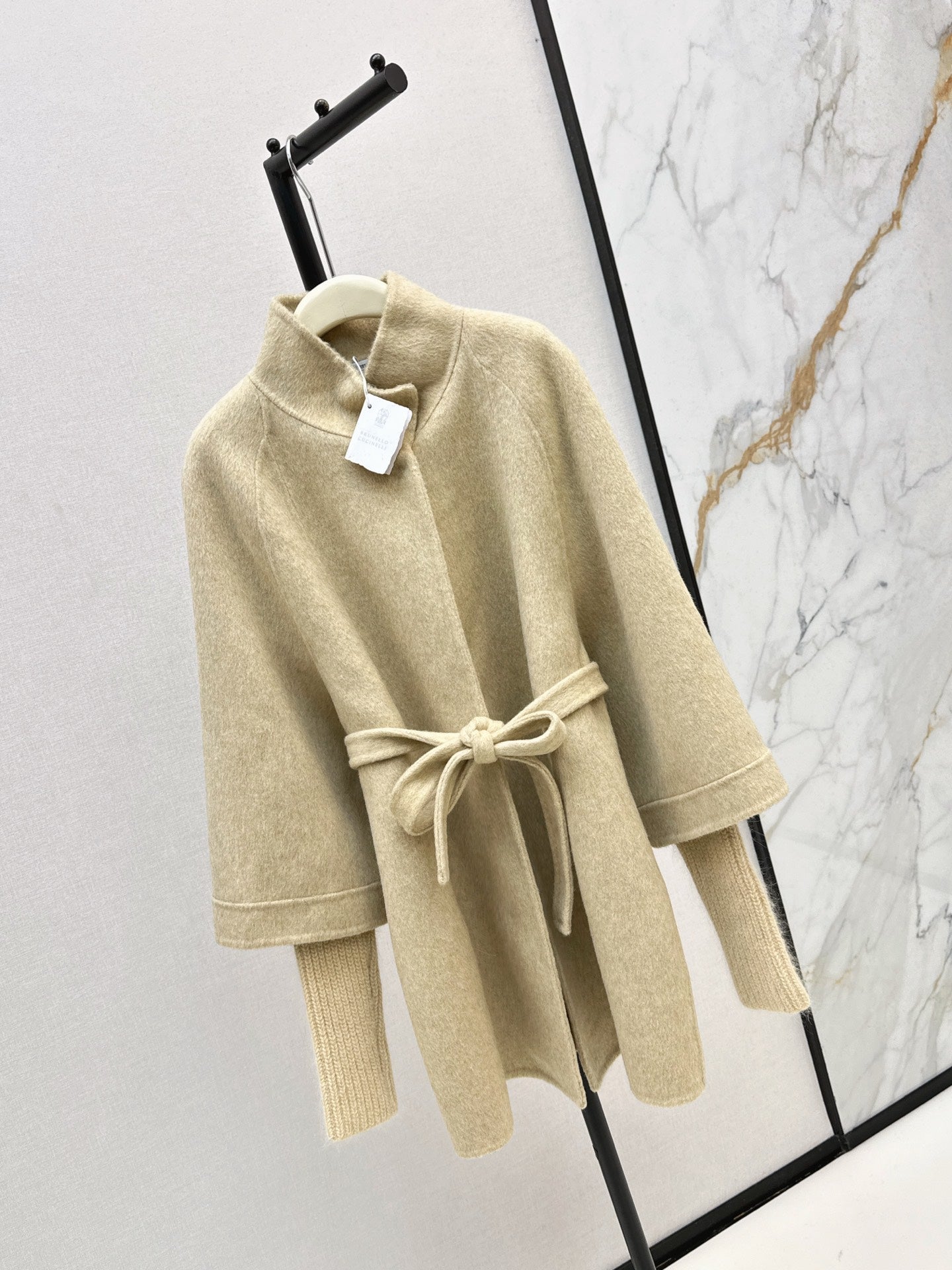 Brune NEW woolen coat