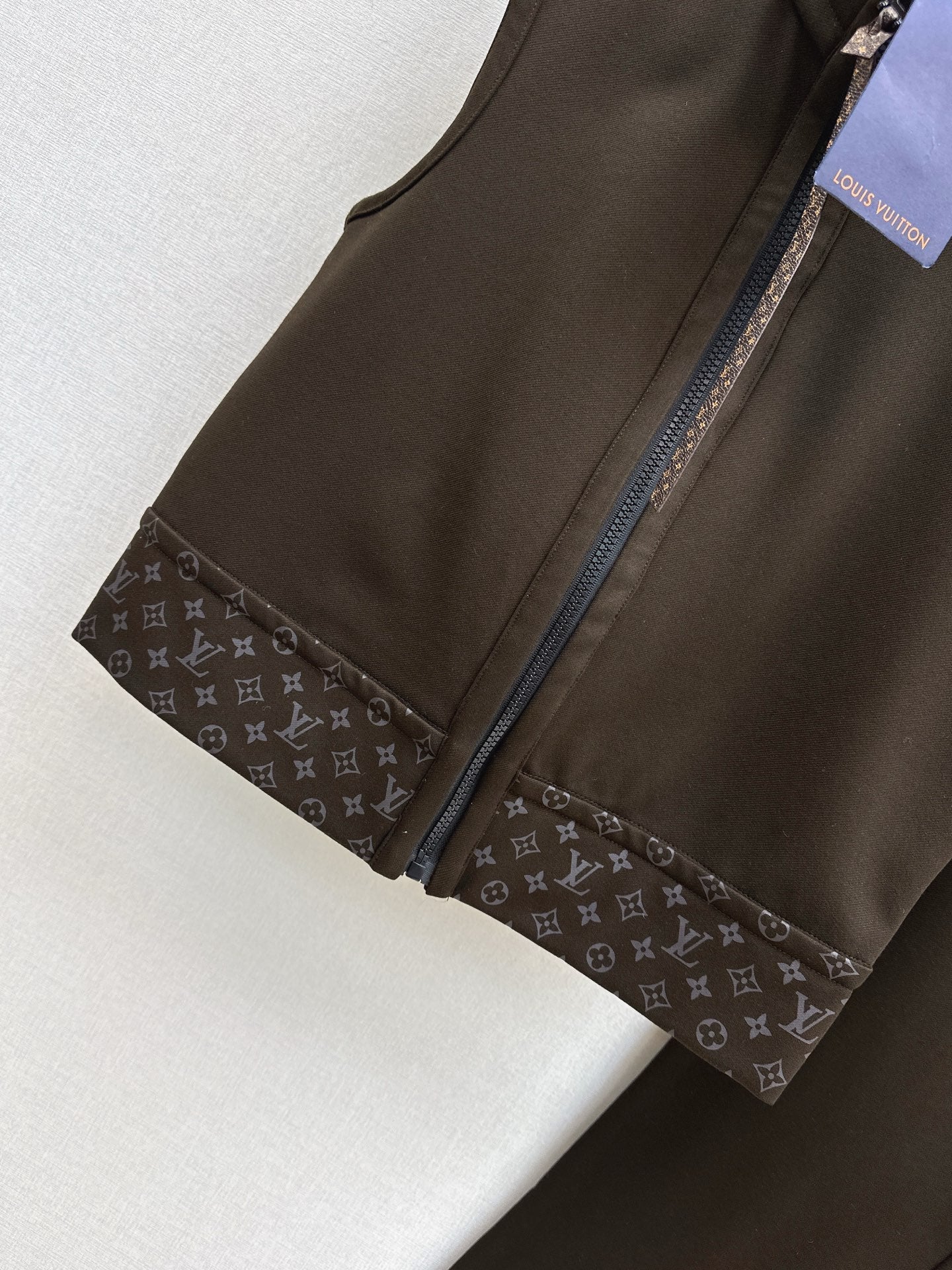 Louis NEW Vest and cropped trousers set