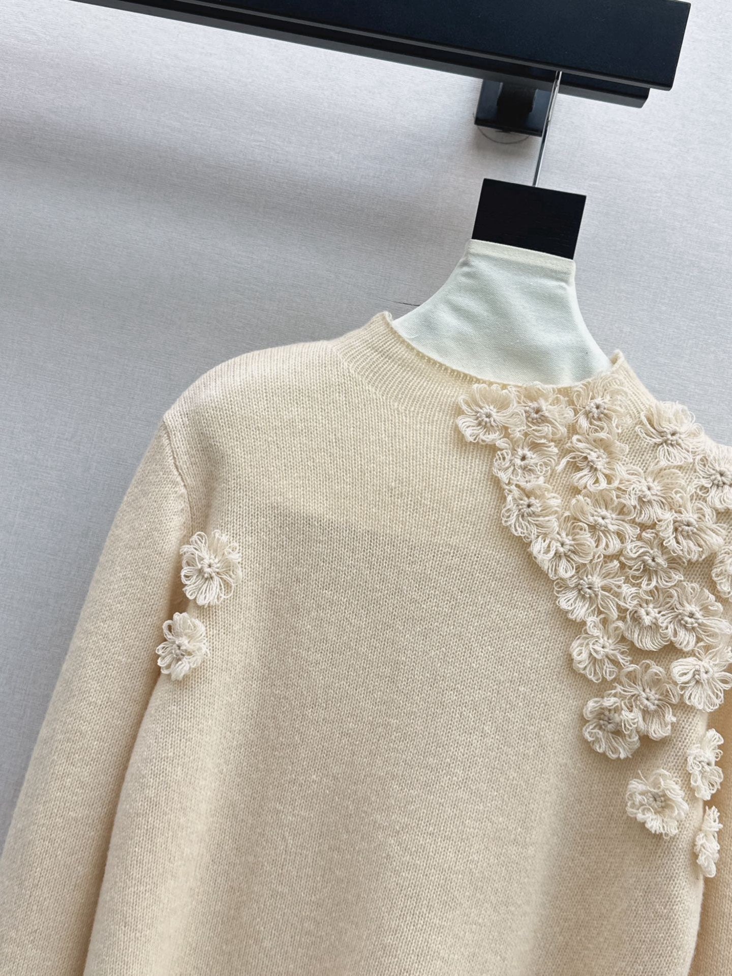 Miu NEW knitted sweater