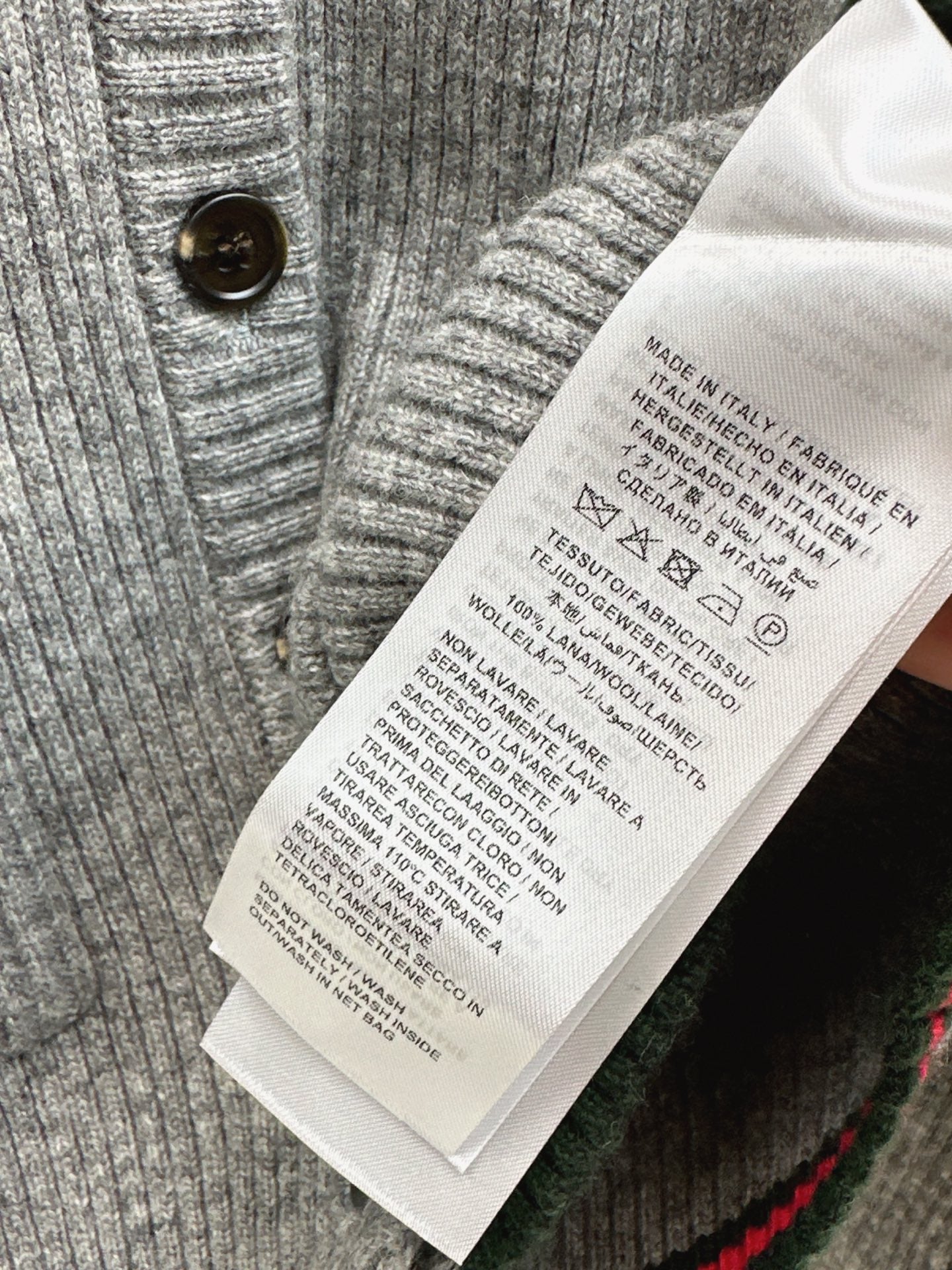 Guc NEW knitted suit