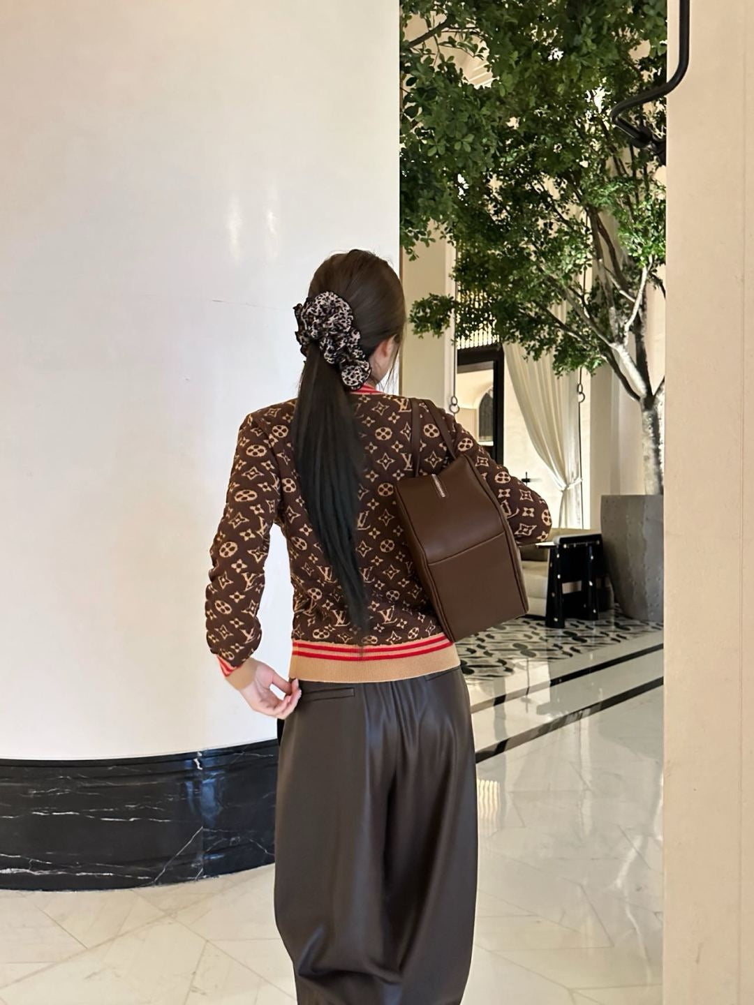 Louis NEW V-neck cardigan