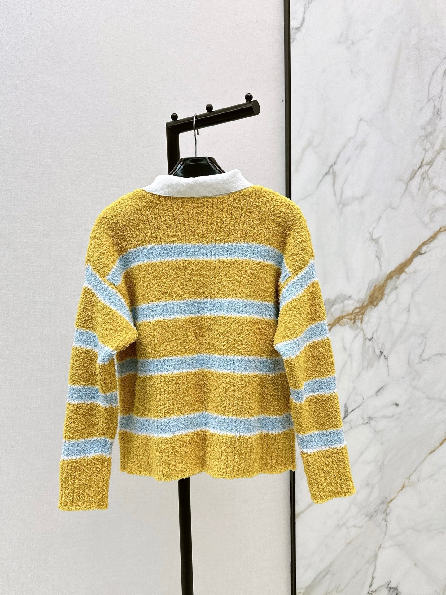 Ce1i NEW striped sweater